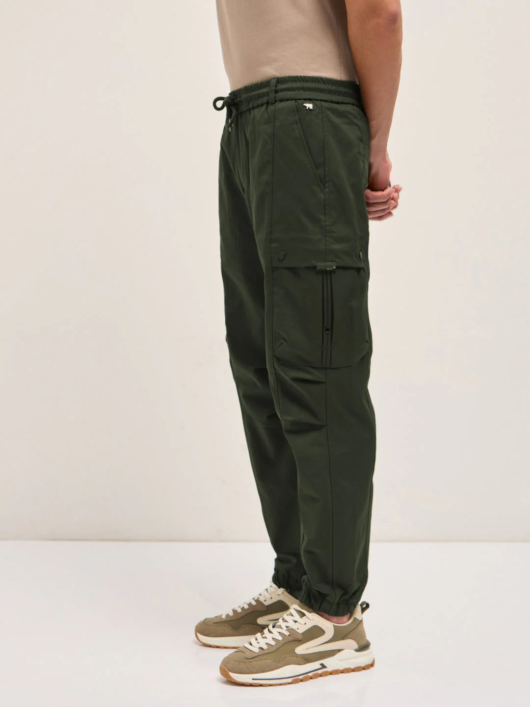 Men Green Relaxed Fit Polyester Cargo Pants - Image 3