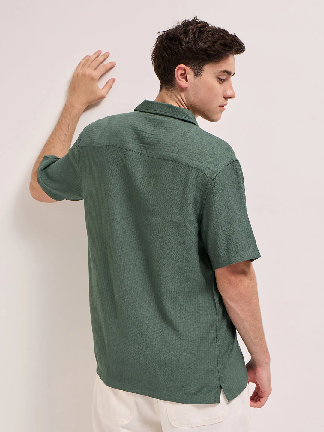 Men Green Self Design Regular Fit Casual Shirt - Image 2