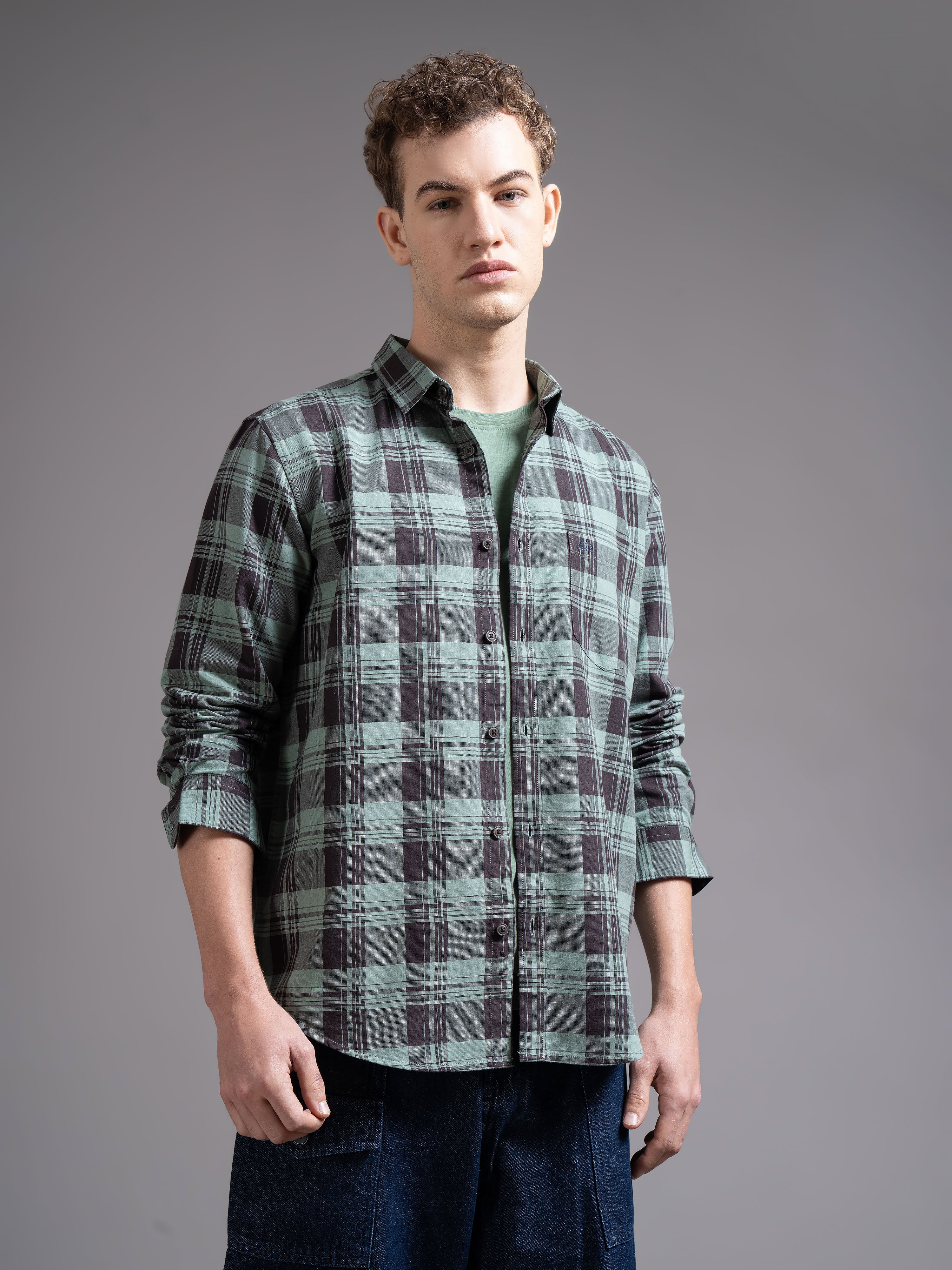 Men Green Slim Fit Checked Shirt - Image 3
