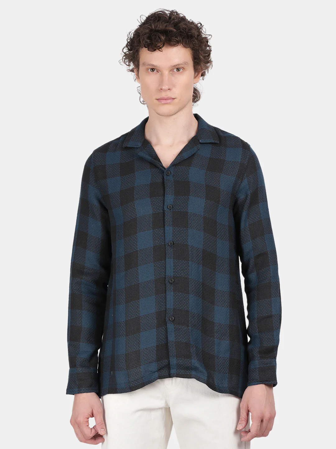 Men Green Slim Fit Lapel Collar Full Sleeve Casual Shirt - Image 2