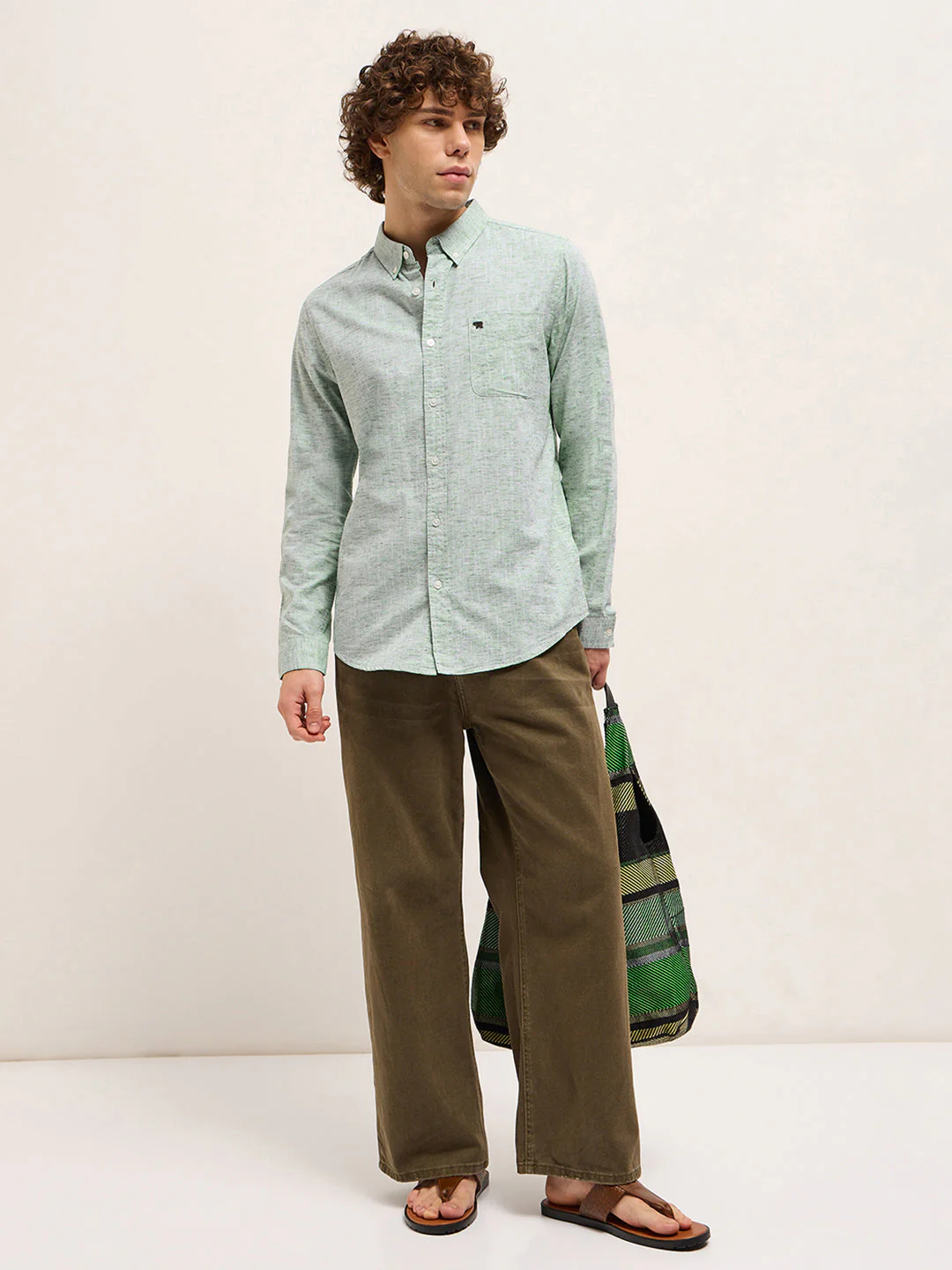Men Green Slim Fit Solid Casual Shirt - Image 4