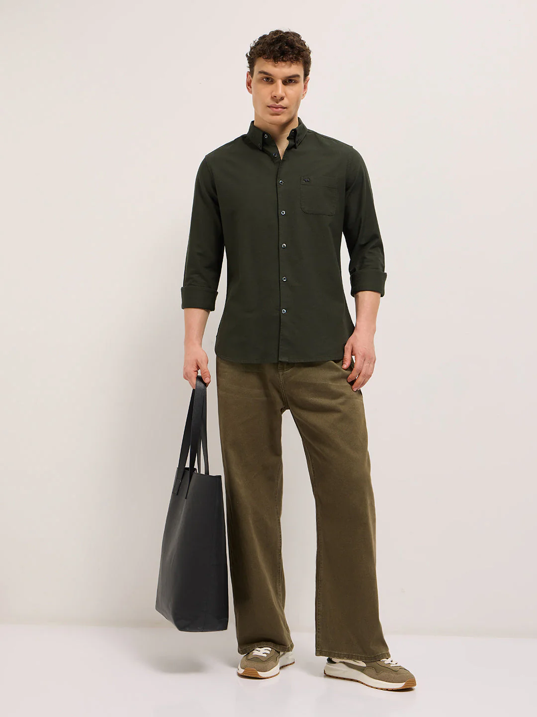 Men Green Solid Cotton Blend Slim Fit Casual Shirt - Image 4