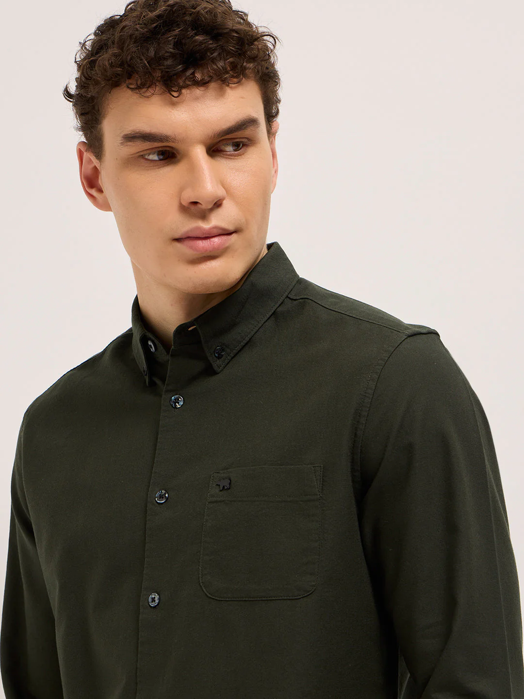 Men Green Solid Cotton Blend Slim Fit Casual Shirt - Image 5