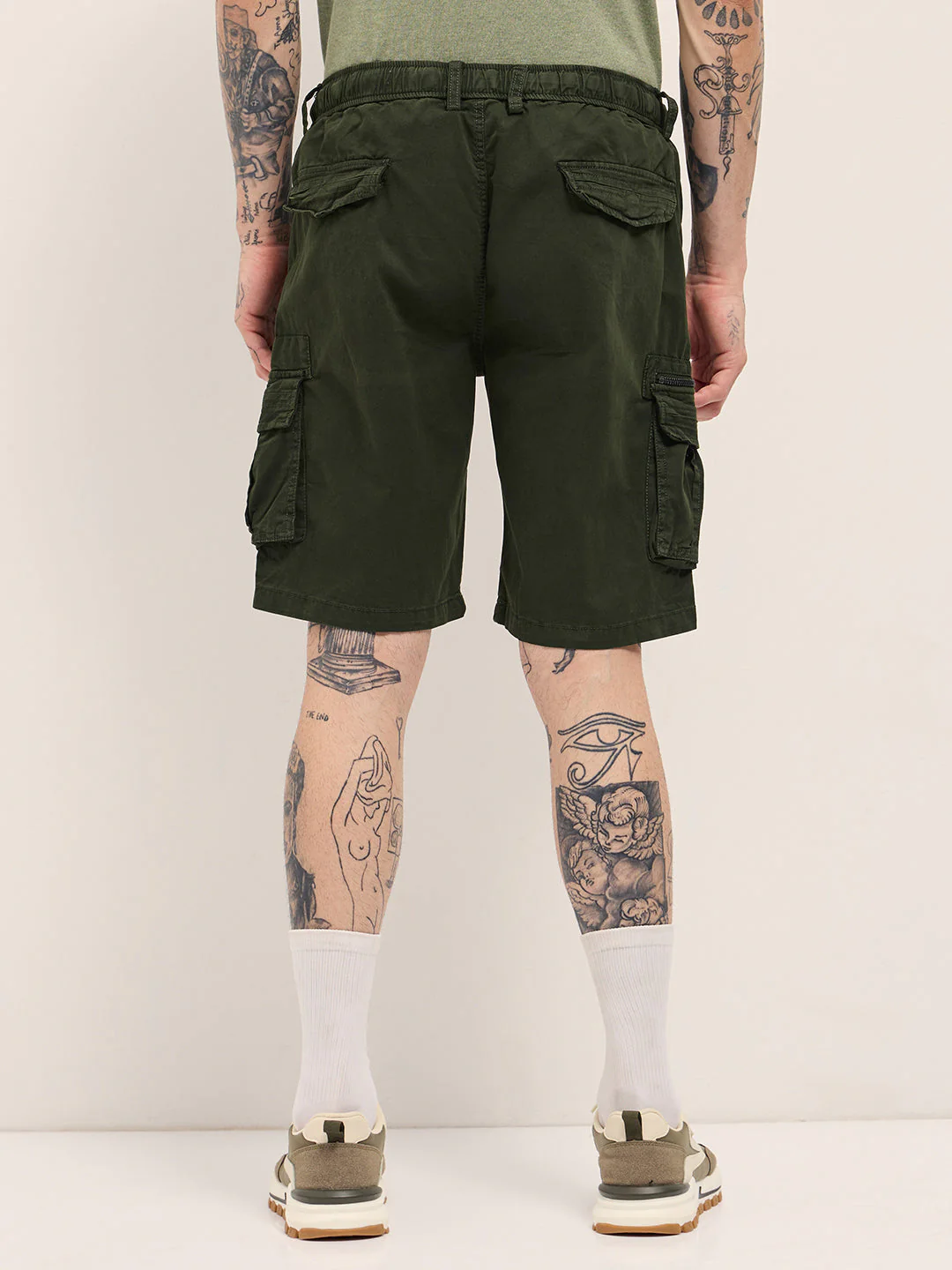 Men Green Solid Cotton Cargo Shorts - Image 2