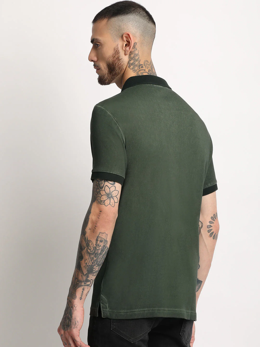 Men  Green Solid Polo T-shirt - Image 4