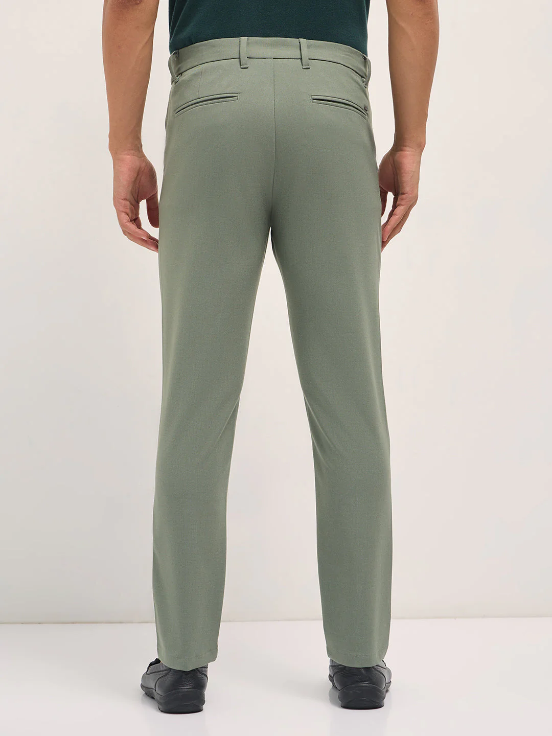 Men Green Solid Polyester Blend Slim Fit Formal Trousers - Image 2