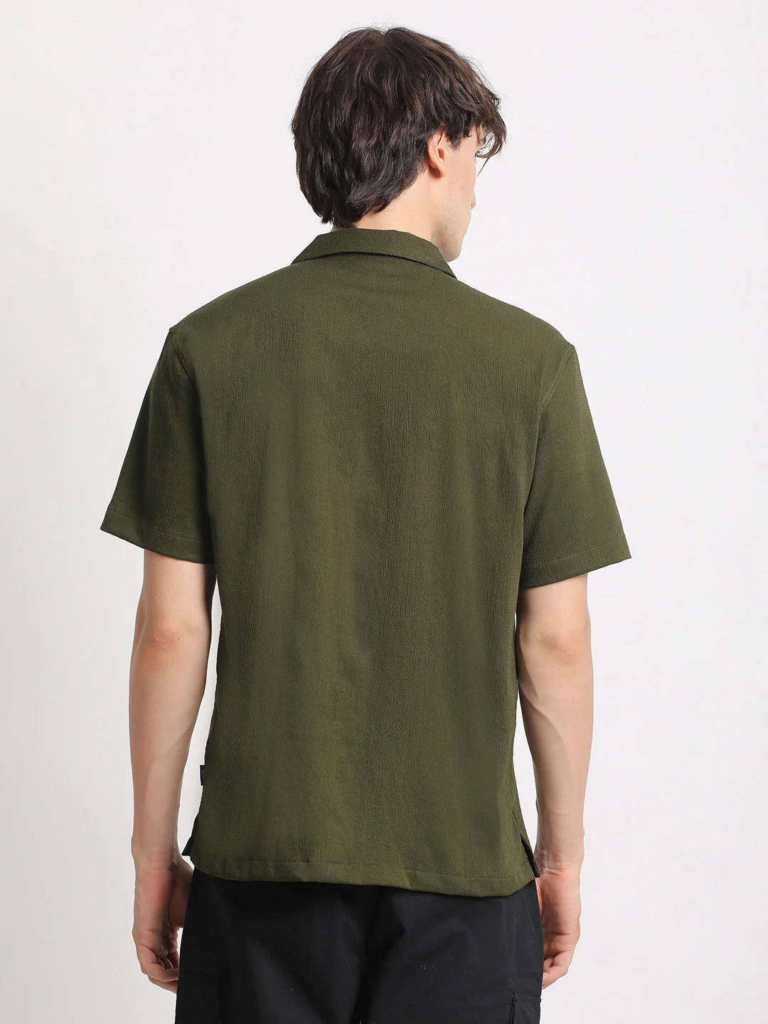 Men  Green Solid Regular Fit Casual Shirt - Image 3