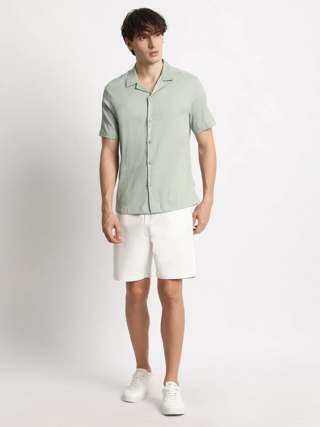 Men  Green Solid Regular Fit Casual Shirt - Image 5
