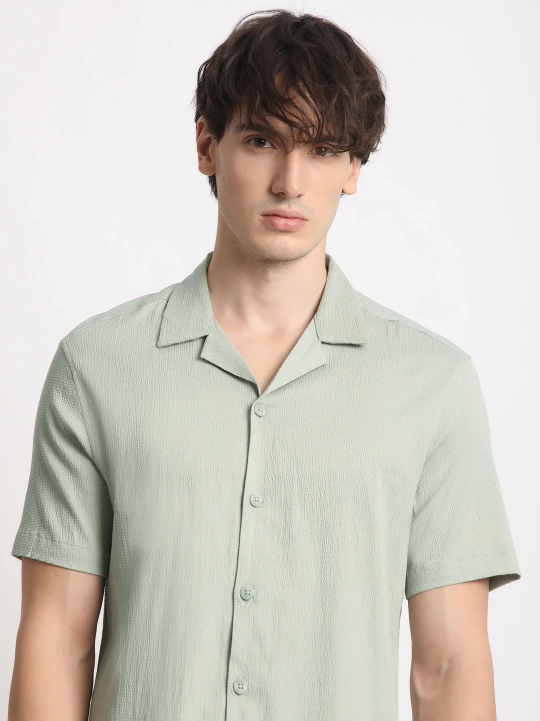 Men  Green Solid Regular Fit Casual Shirt - Image 6