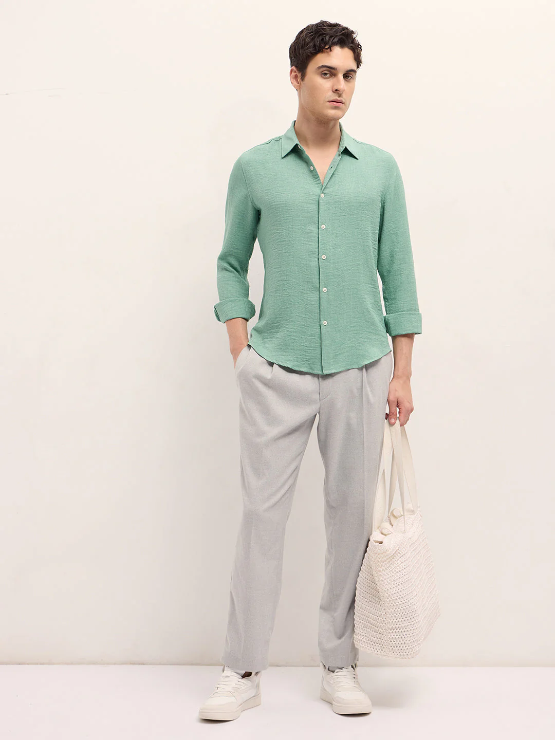 Men Green Solid Seersucker Effect Slim Fit Casual Shirt - Image 4