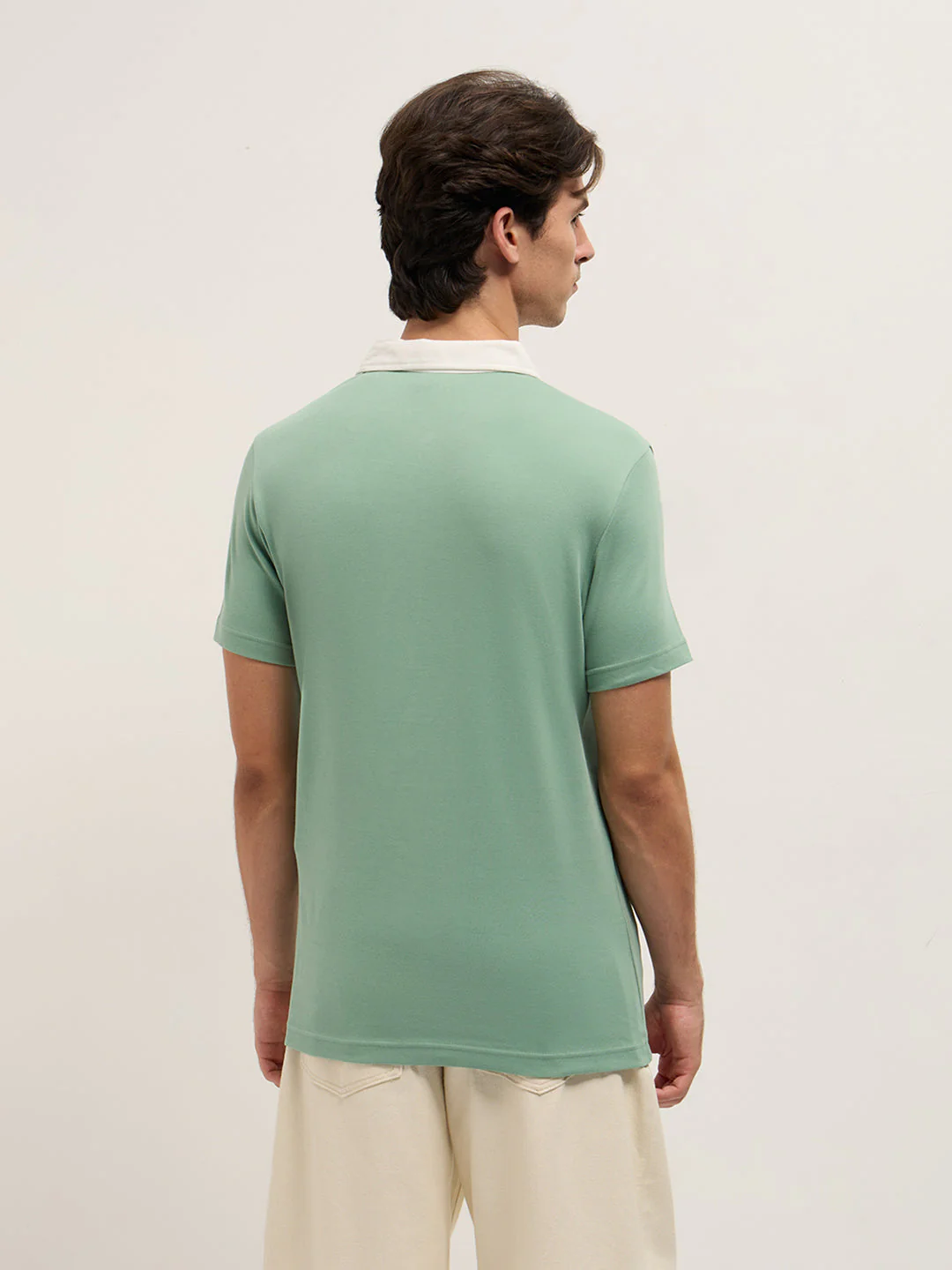 Men Green Solid Slim Fit Polo - Image 2