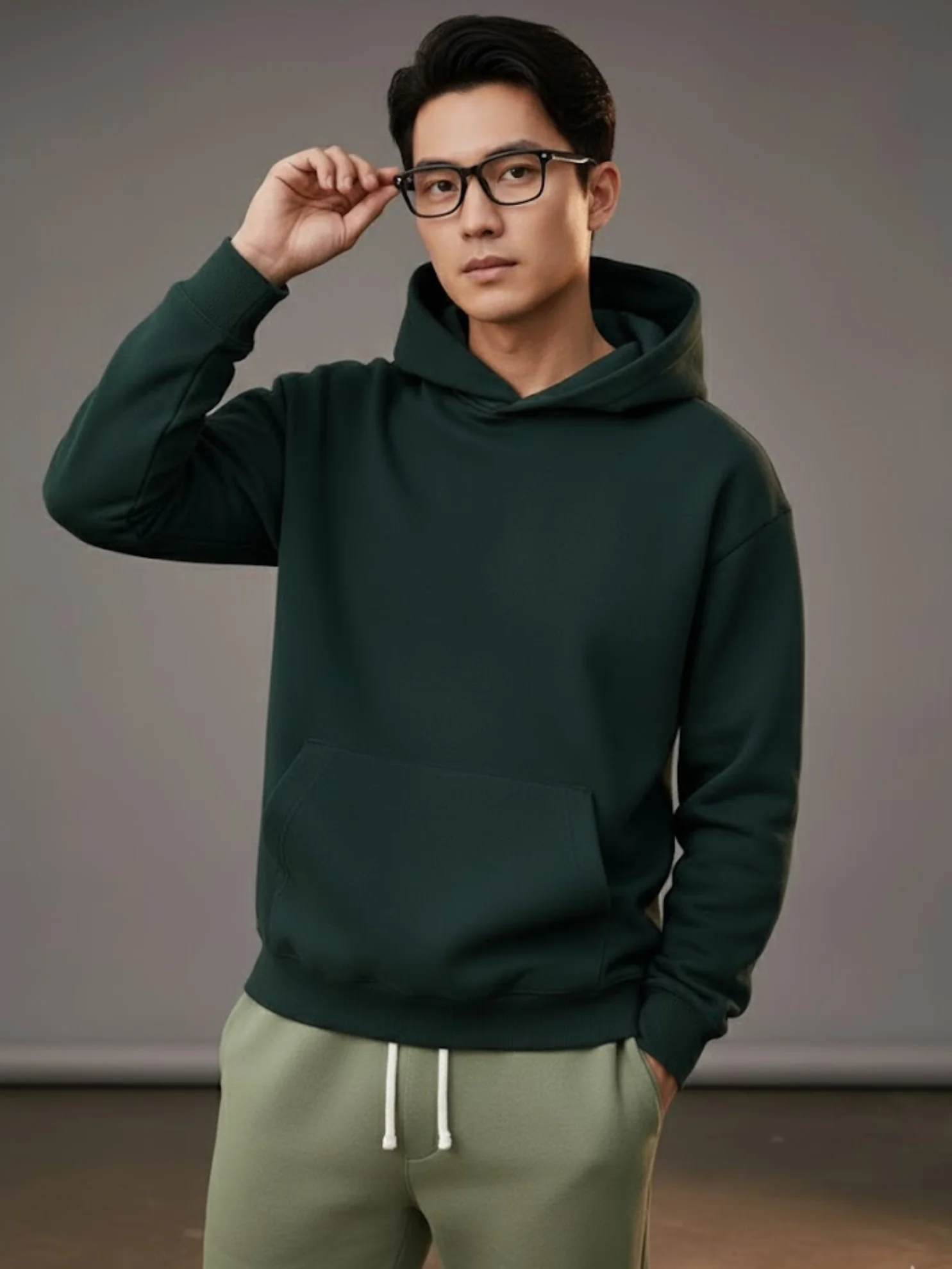 Men Green Solid Sweatshirt
