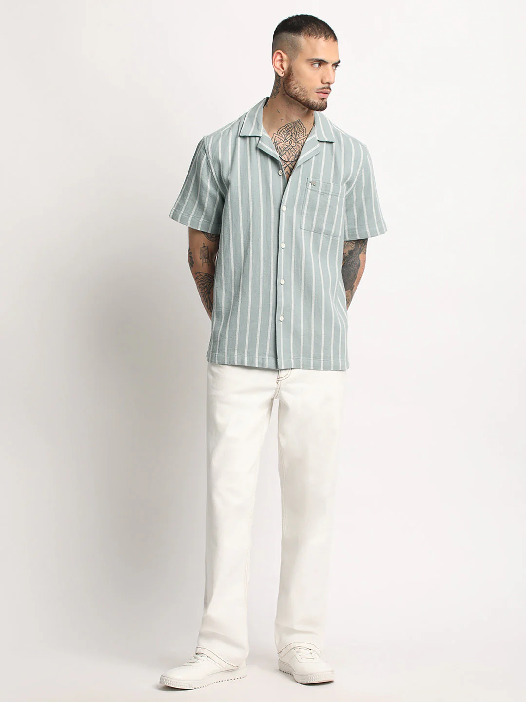 Men  Green Stripe Regular Fit Casual Shirt - Image 5