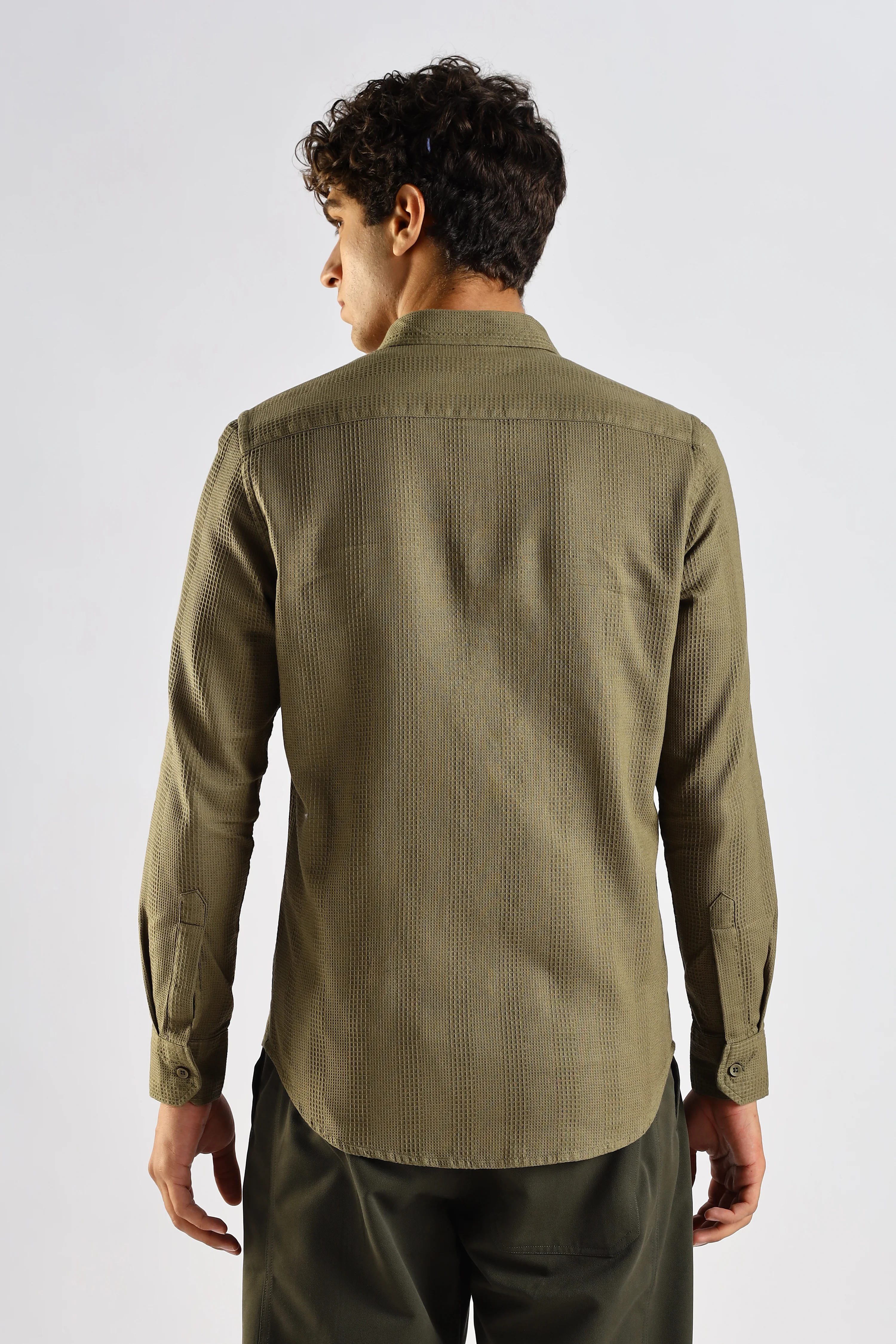 Men Green Textured Cotton Shirt - Image 2