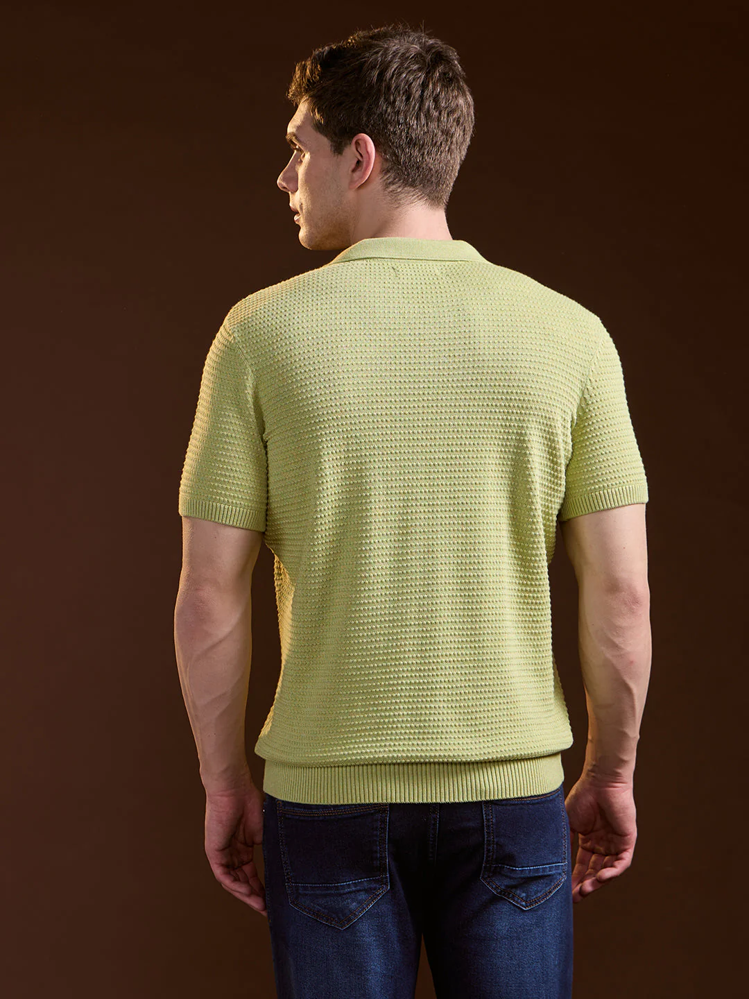 Men Green Textured Slim Fit V-Notch Style Polo - Image 2