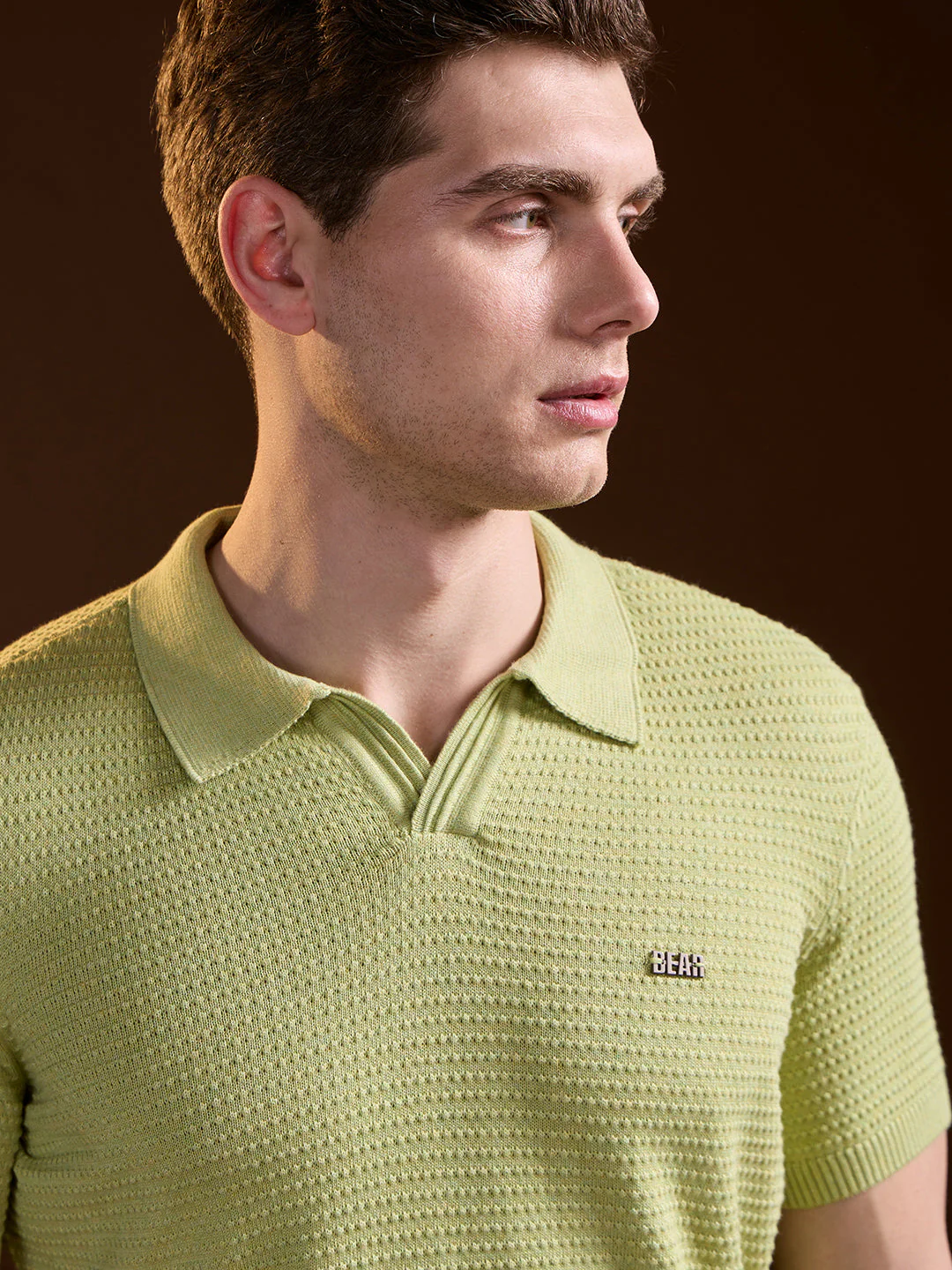 Men Green Textured Slim Fit V-Notch Style Polo - Image 5