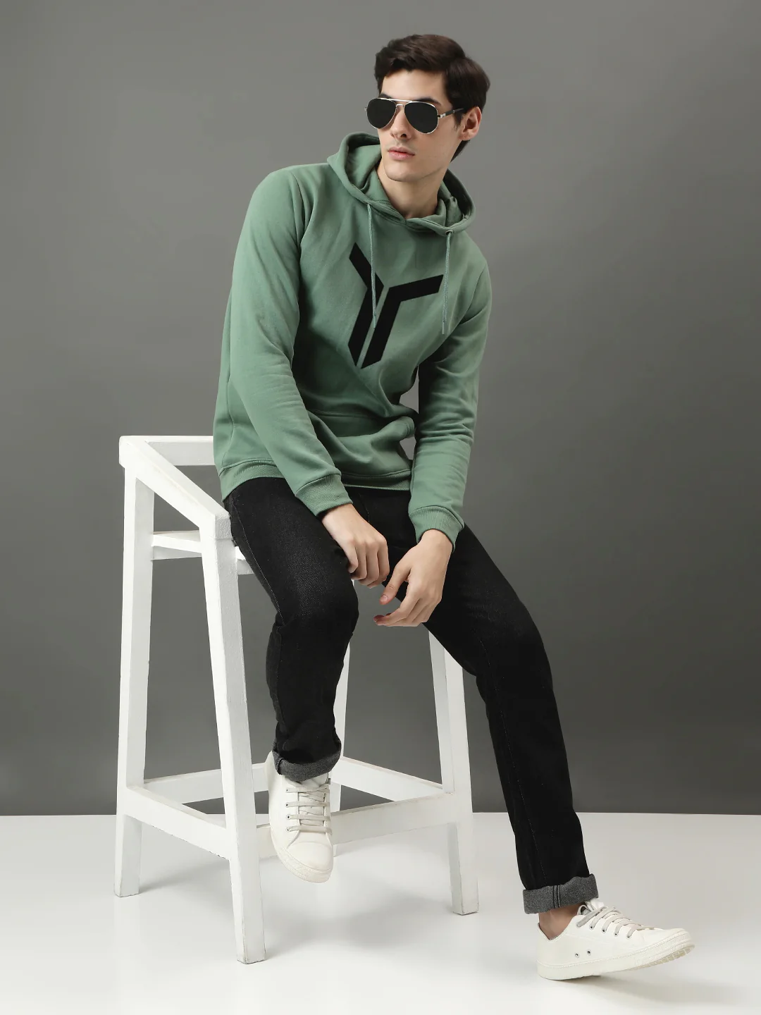 Men Green Printed Hoodie - Image 4
