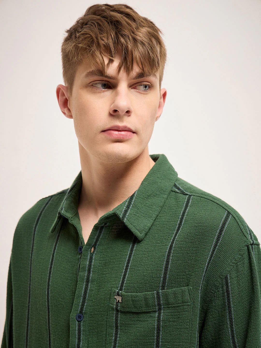 Men Green Vertical Stripe Relax Fit Casual Shirt - Image 4