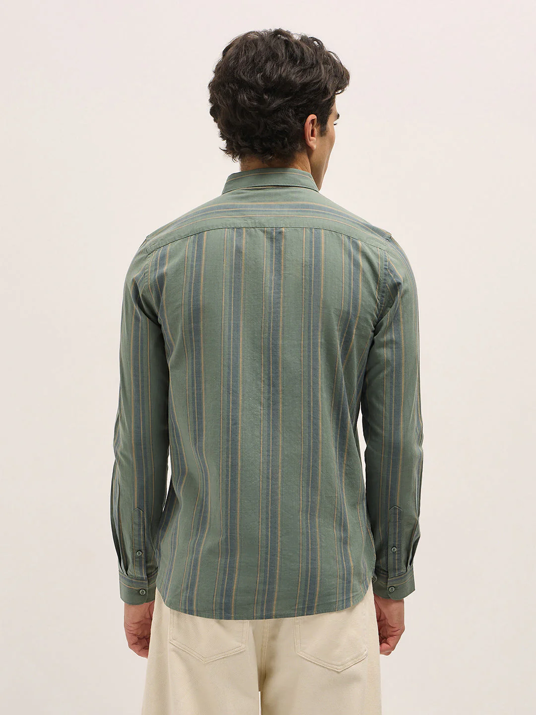 Men Green Vertical Stripes Slim Fit Casual Shirt - Image 2