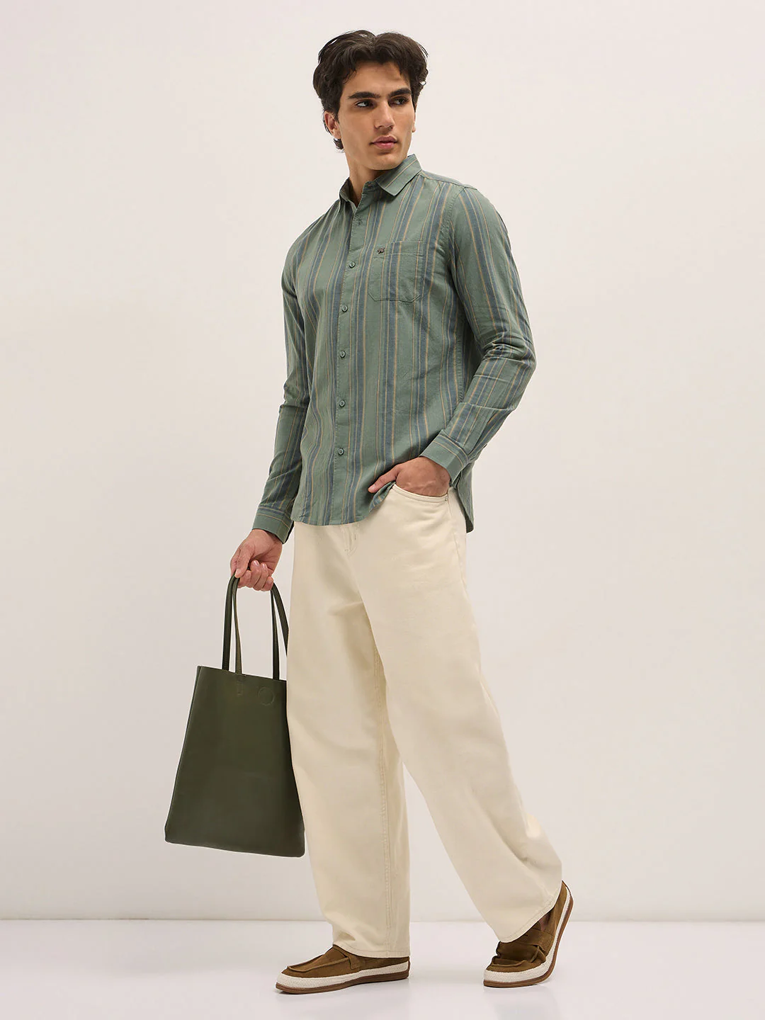 Men Green Vertical Stripes Slim Fit Casual Shirt - Image 4