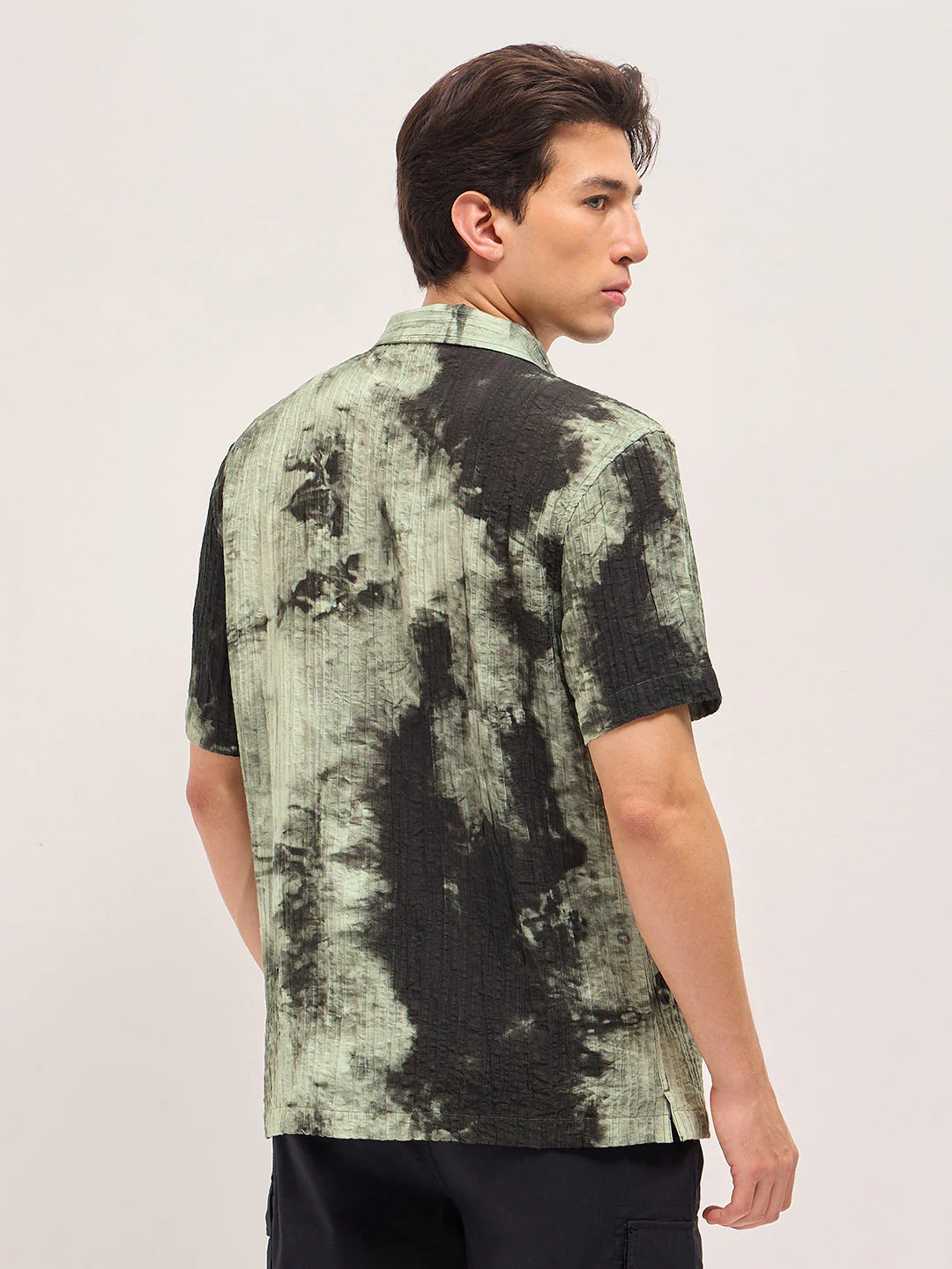 Men Green Viscose Abstract print Relaxed Fit Cuban Collar Shirt - Image 2
