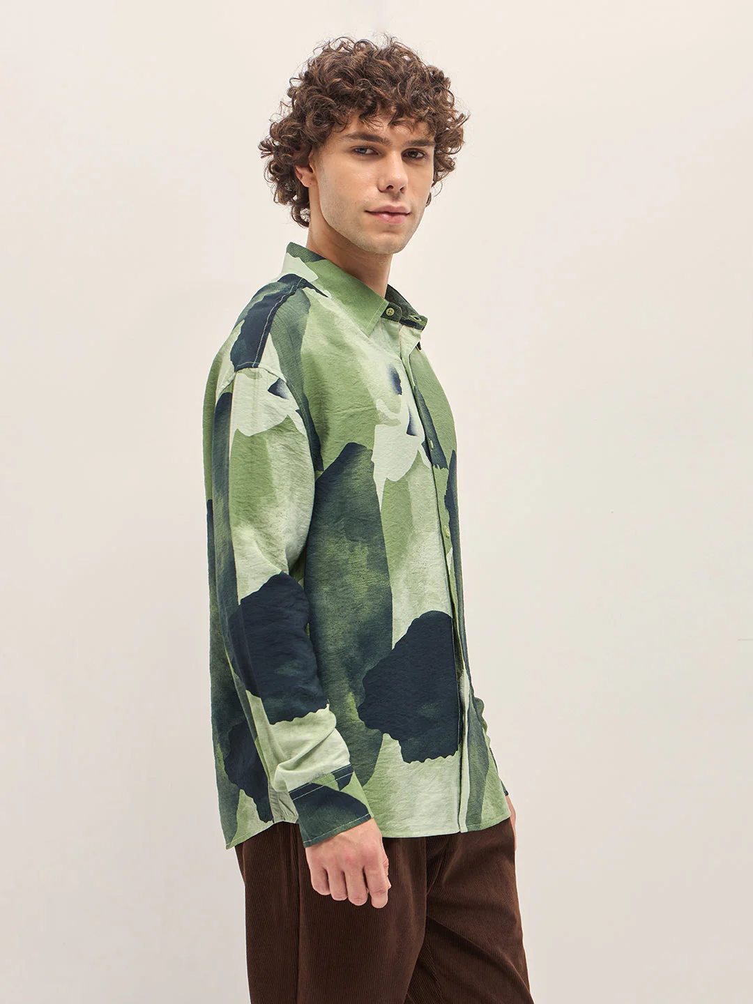 Men Green Watercolor Camouflage Print Relax Fit Overshirt - Image 3