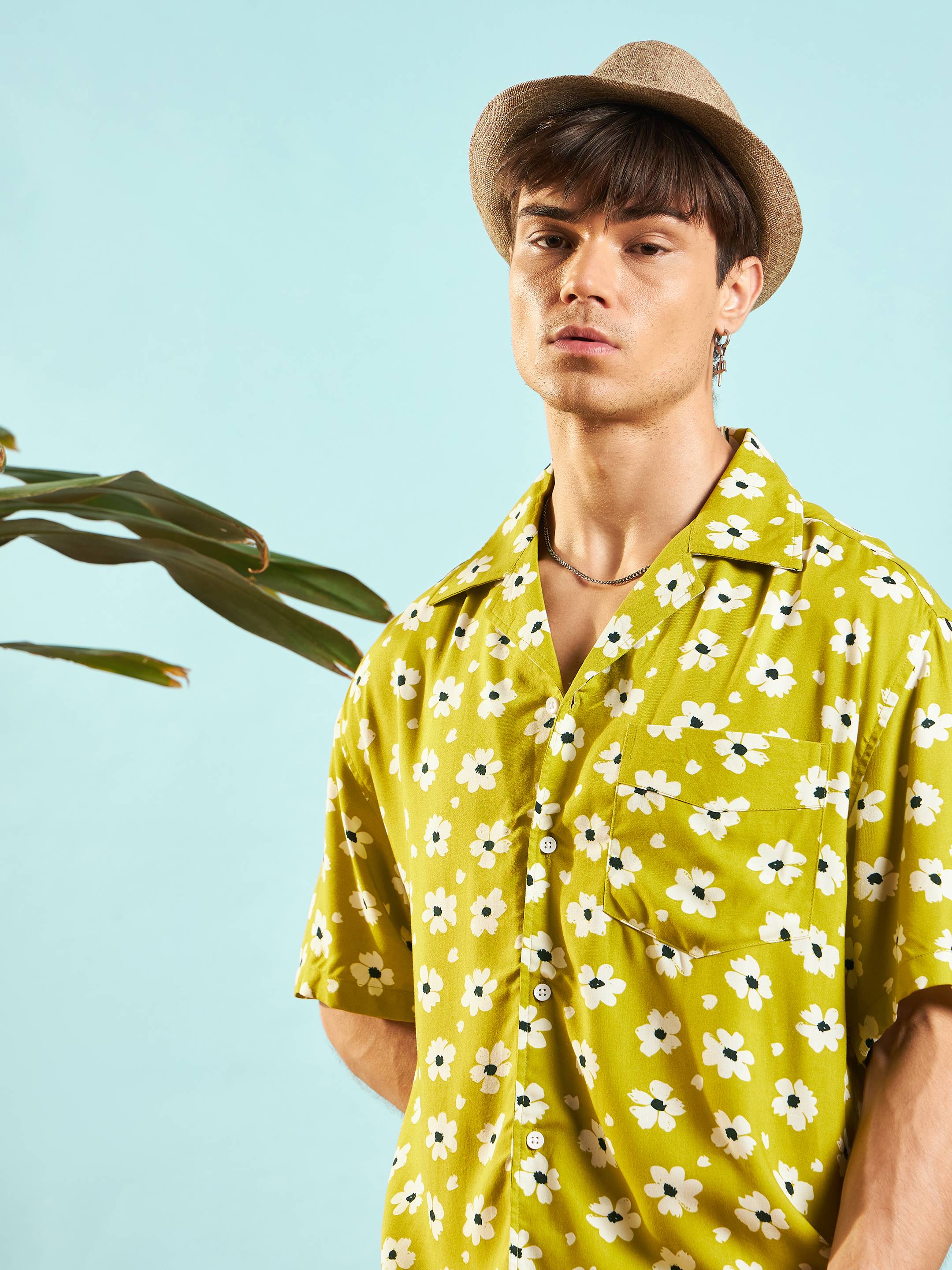Men Green & White Floral Relax Fit Shirt - Image 4