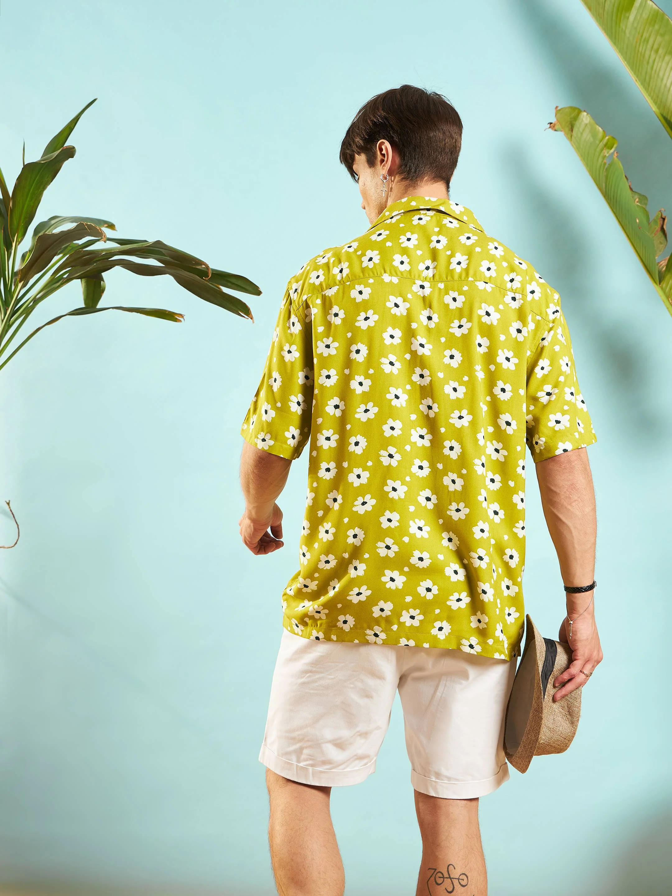 Men Green & White Floral Relax Fit Shirt - Image 5