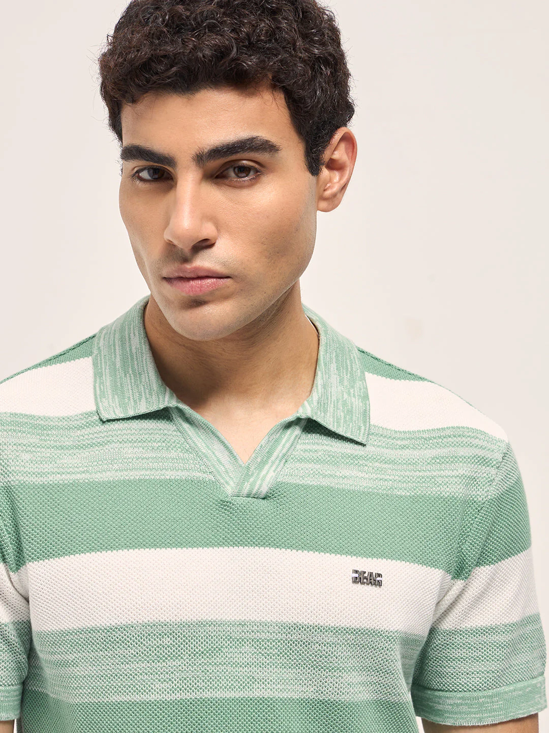 Men Green & White Horizontal Ribbed Stripes Slim Fit Polo - Image 5