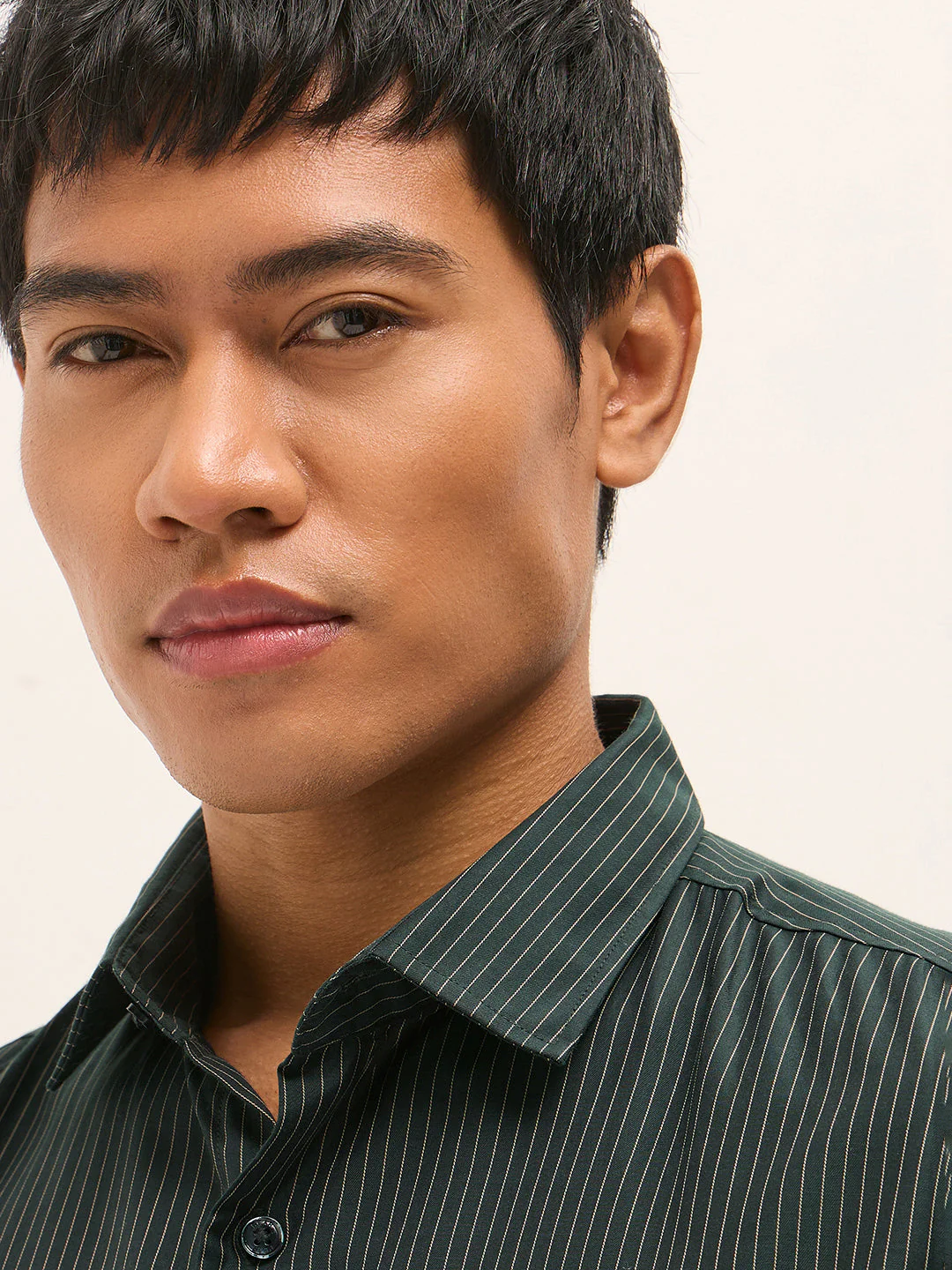 Men Green Woven Pin Stripe Design Tailored Fit Formal Shirt - Image 5