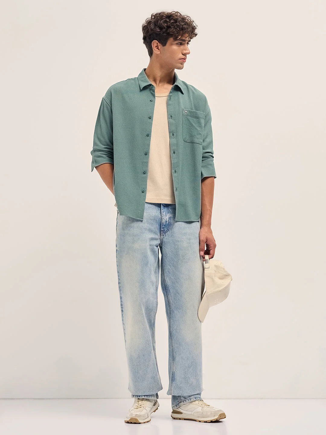 Men Green Woven Textured Relaxed Fit Casual Shirt - Image 4