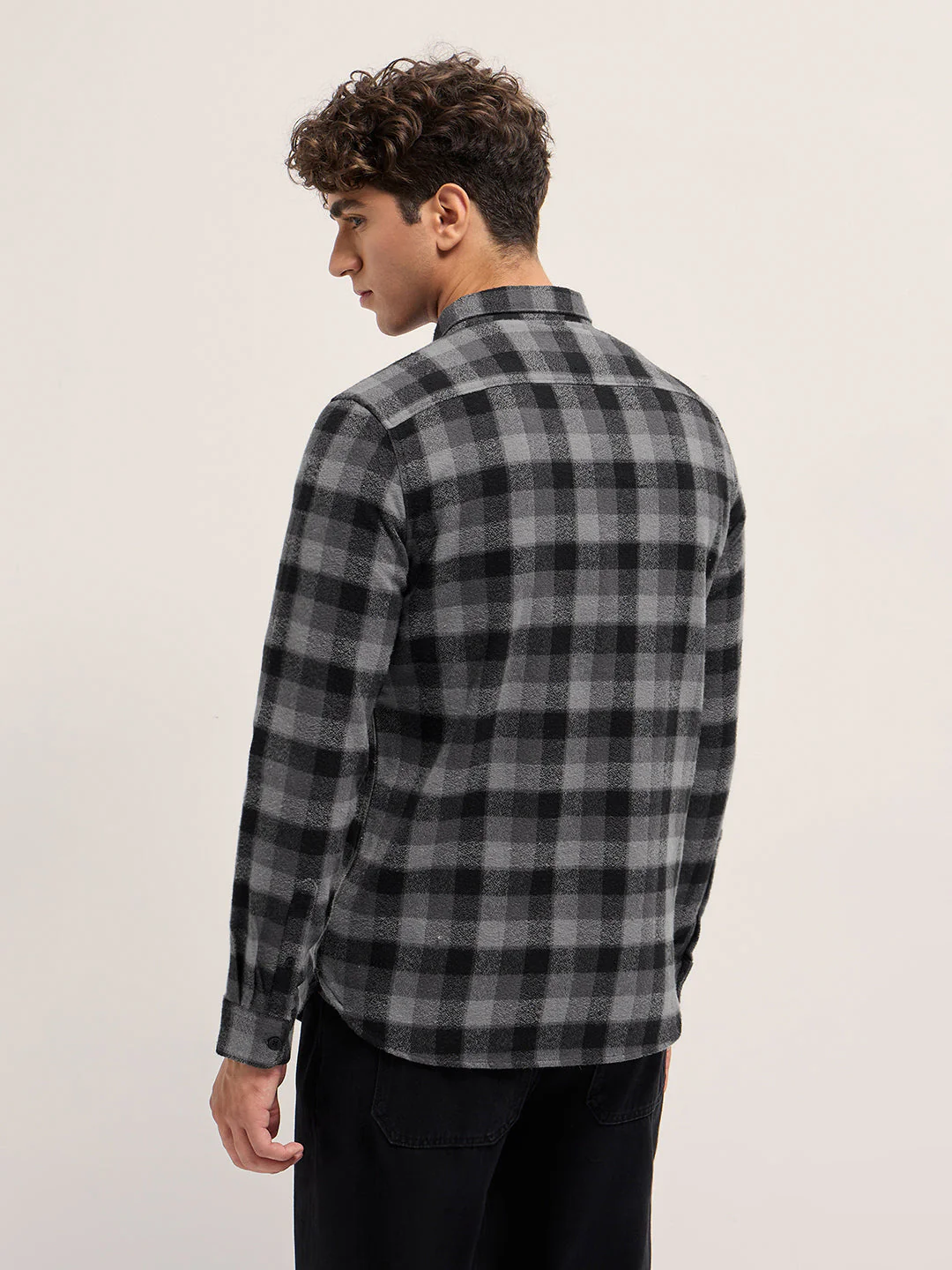 Men Grey and Black Flannel Check Slim Fit Casual Shirt - Image 2