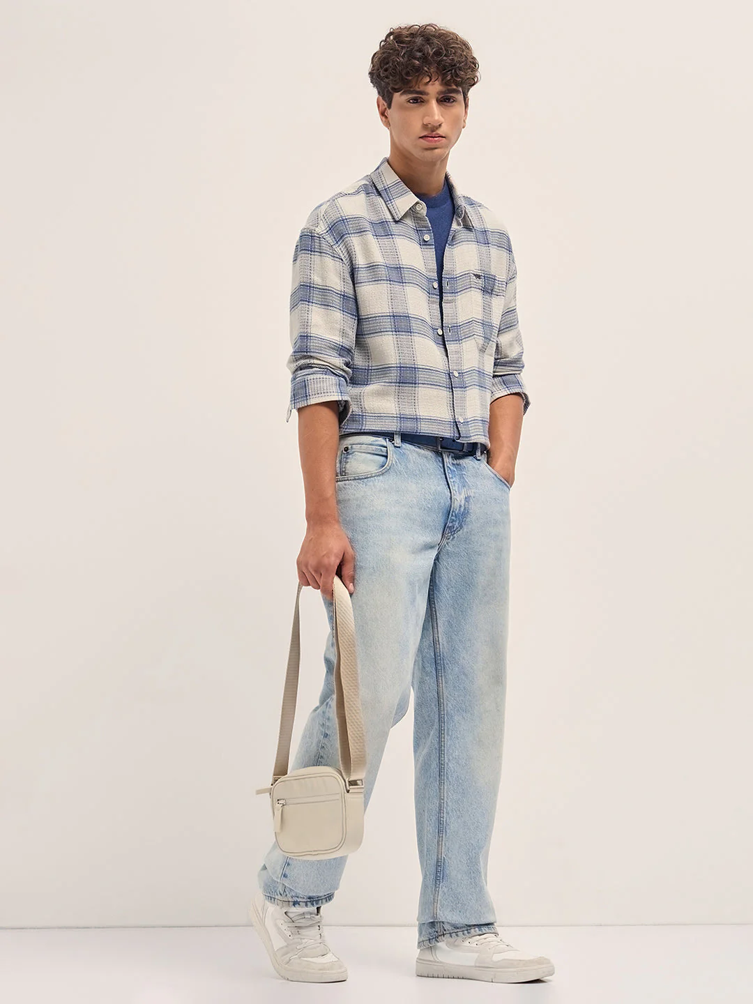 Men Grey and Cream Waffle Checked Textured Relaxed Fit Casual Shirt - Image 4