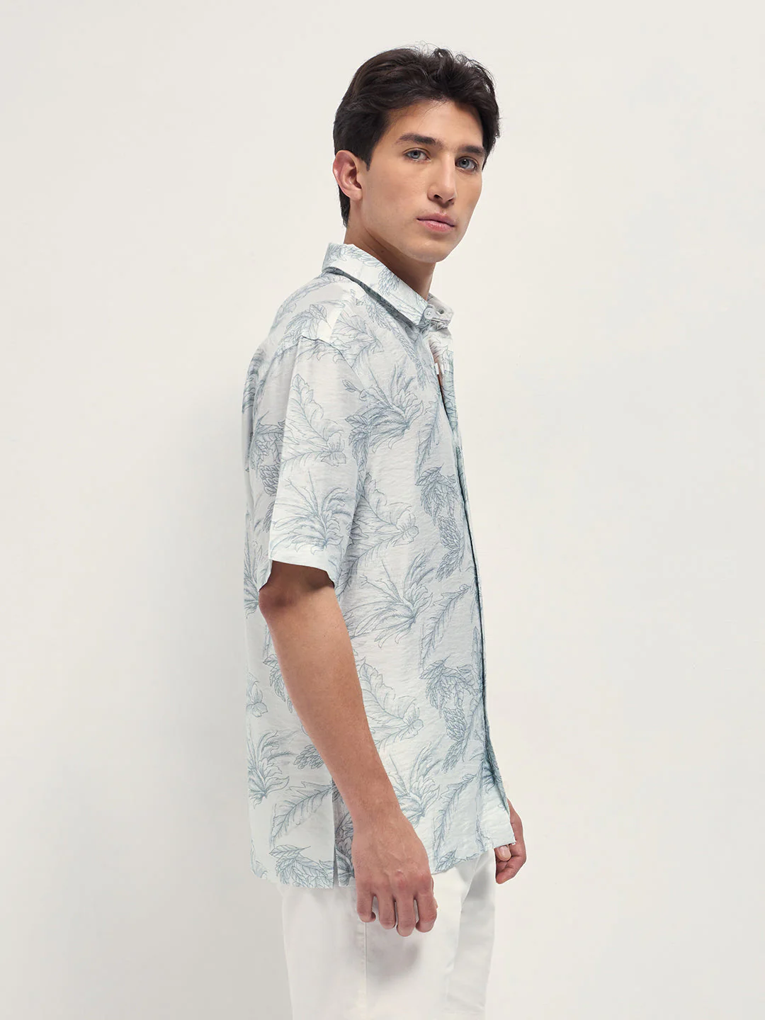 Men Grey and White Leafy Botanical Print Relaxed Fit Casual Shirt - Image 3
