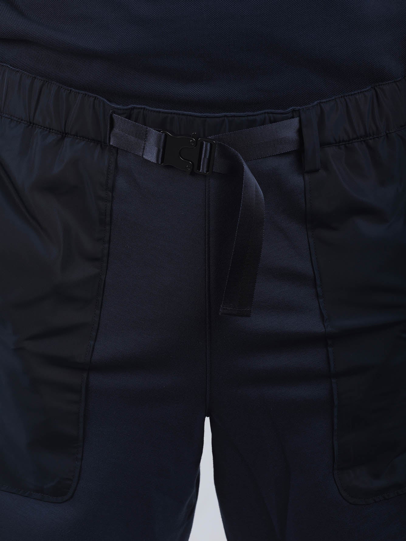 Men Gunmetal Buckle Shorts - Image 5