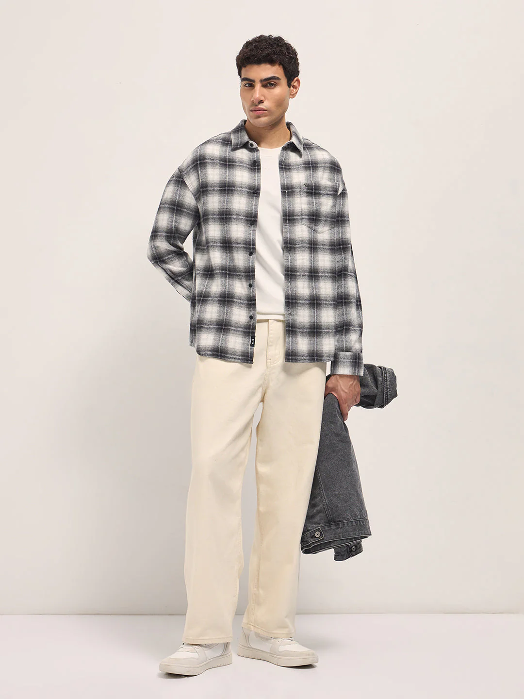 Men Grey Casual Shirt - Image 4
