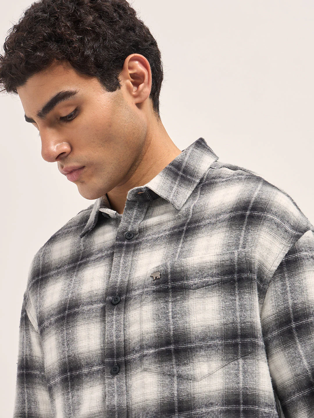 Men Grey Casual Shirt - Image 5