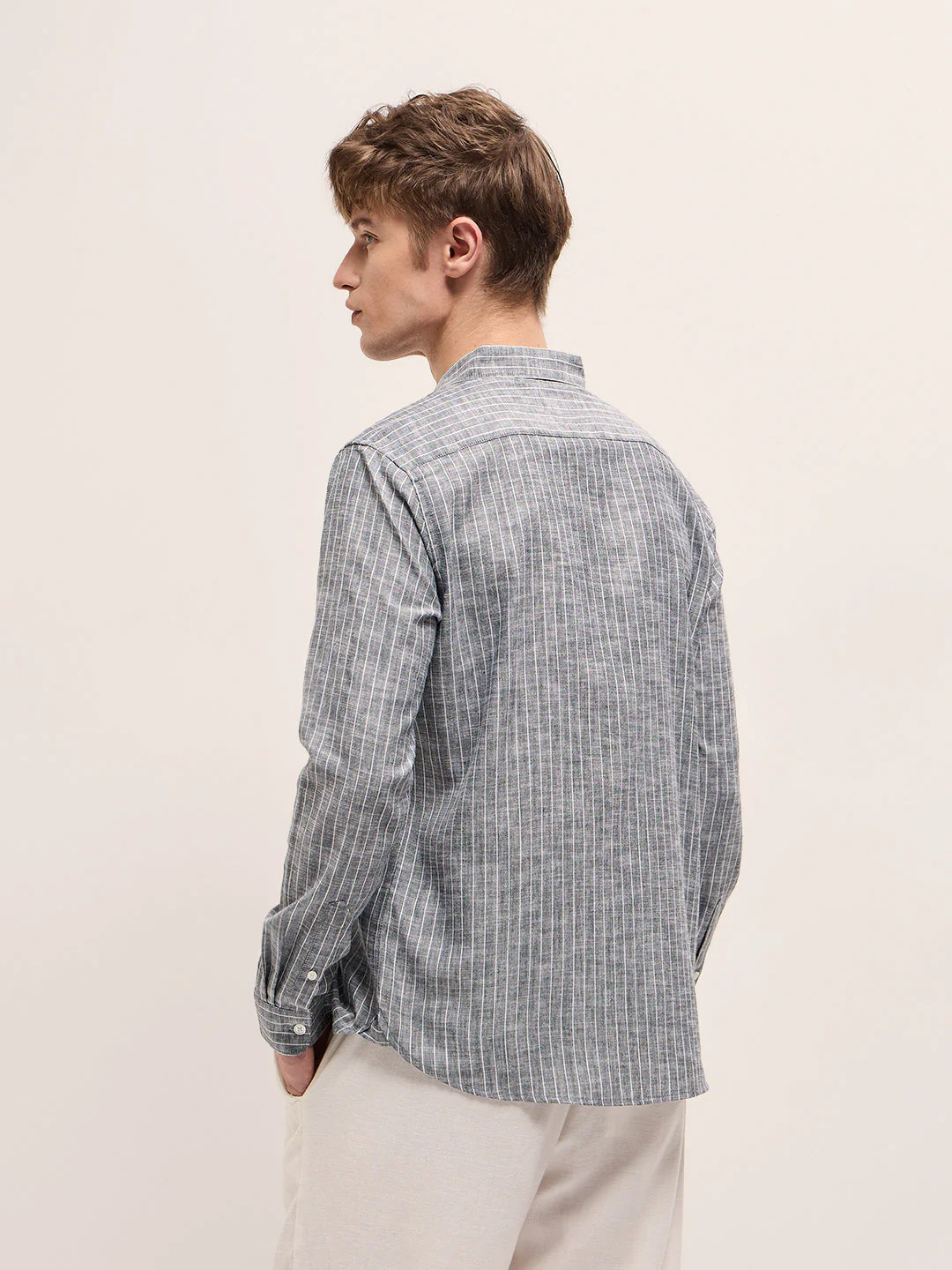 Men Grey Casual Shirt - Image 2