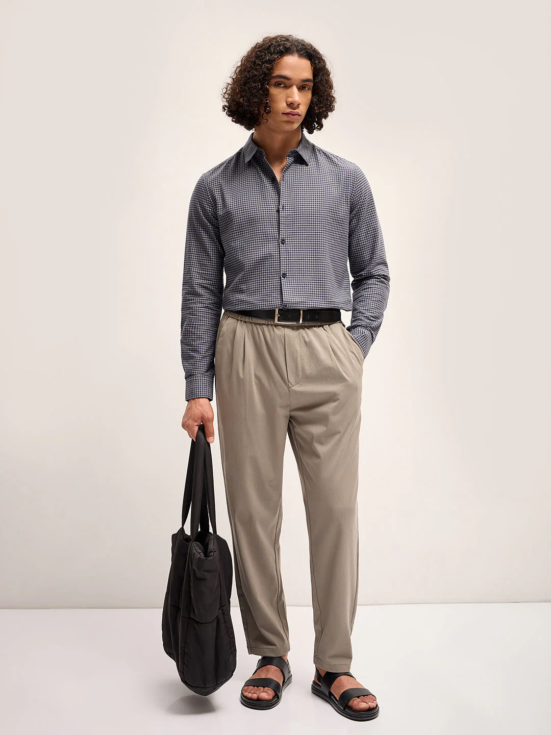 Men Grey Checked Slim Fit Casual Shirt - Image 4