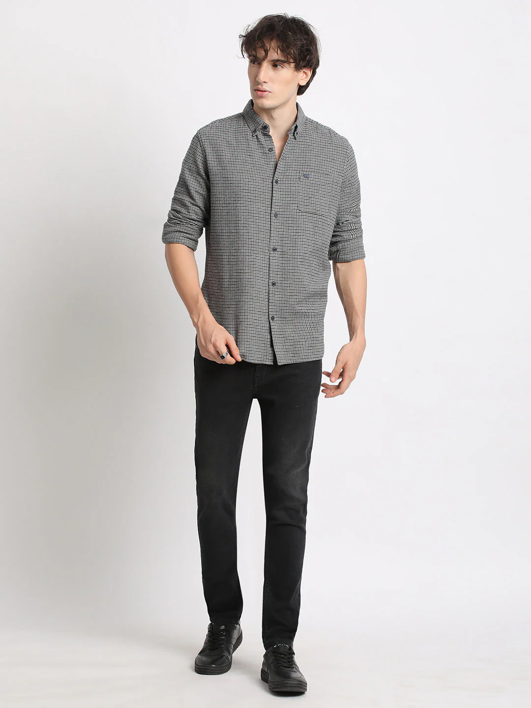 Men  Grey Checked Slim Fit Cotton Casual Shirt - Image 5