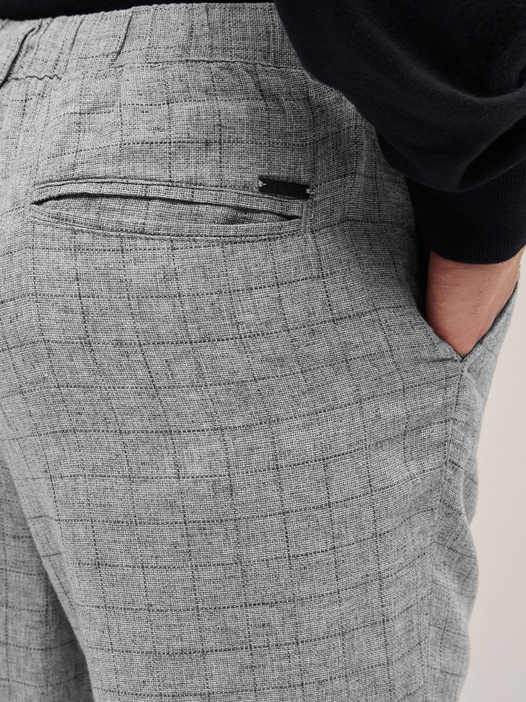 Men Grey Checked Tapered Fit Elasticated Waist Casual Trouser - Image 6
