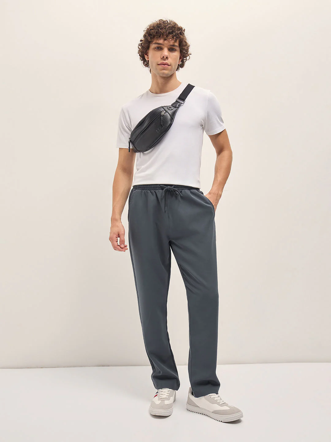 Men Grey Classic Korean-Inspired Elastic Waist Casual Trouser - Image 4