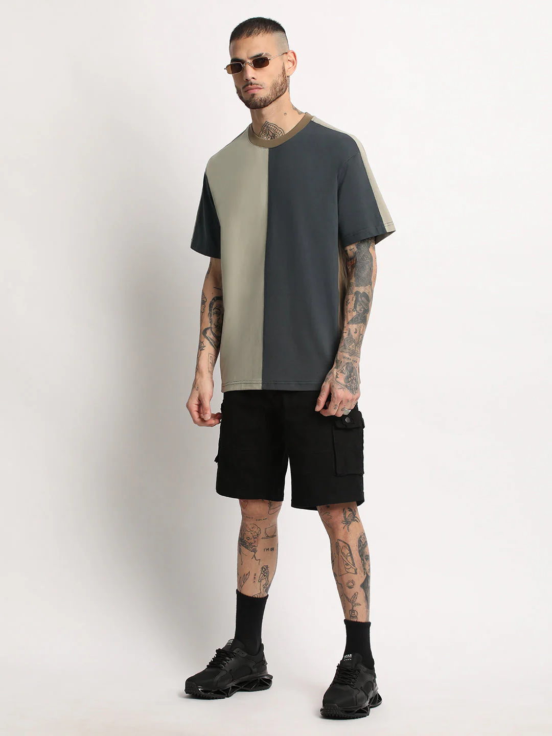 Men  Grey Colourblocked Round Neck T-shirt - Image 5