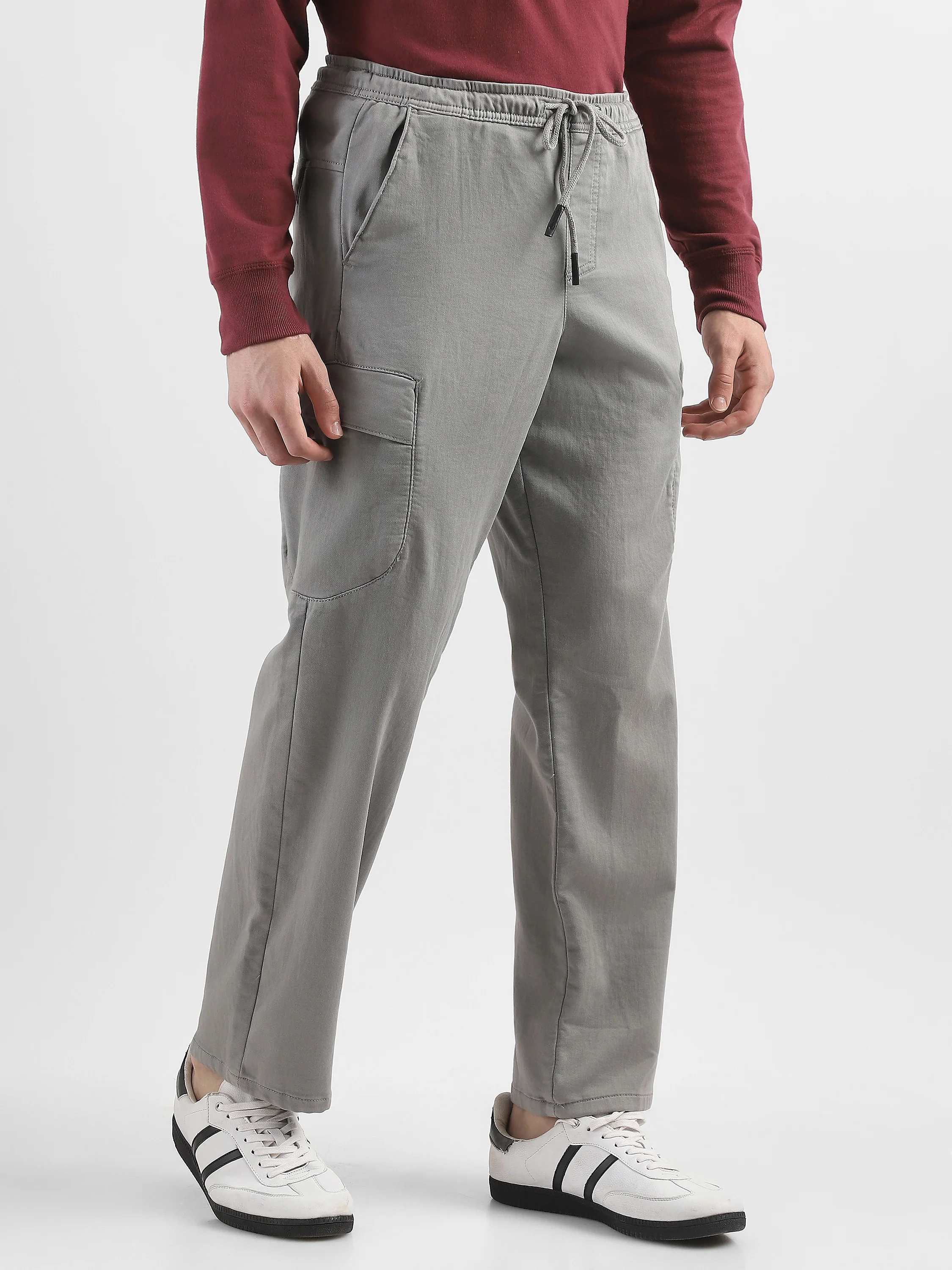 Men Grey Cotton Blend Cargo Pants with 6 Pockets