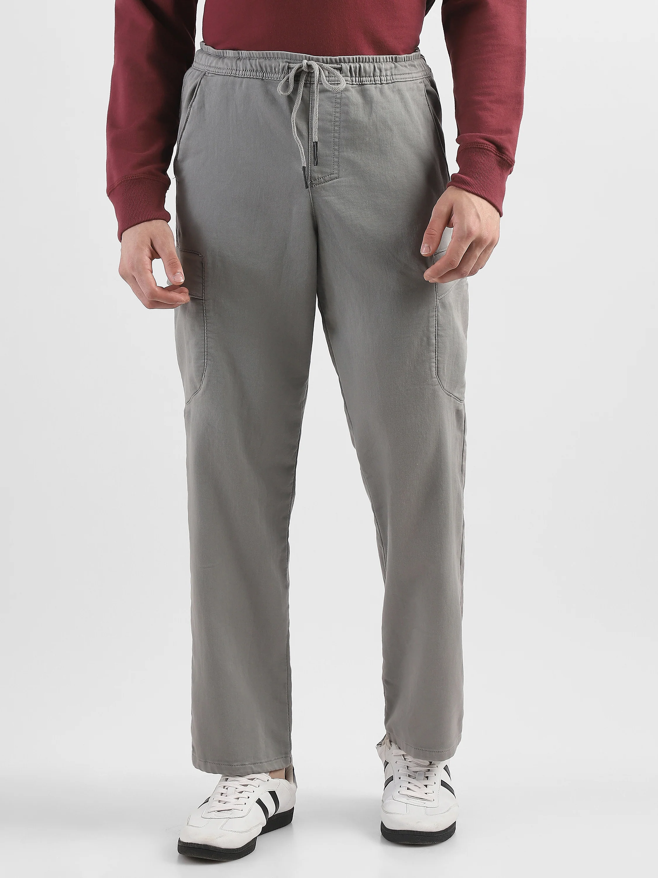 Men Grey Cotton Blend Cargo Pants with 6 Pockets - Image 2