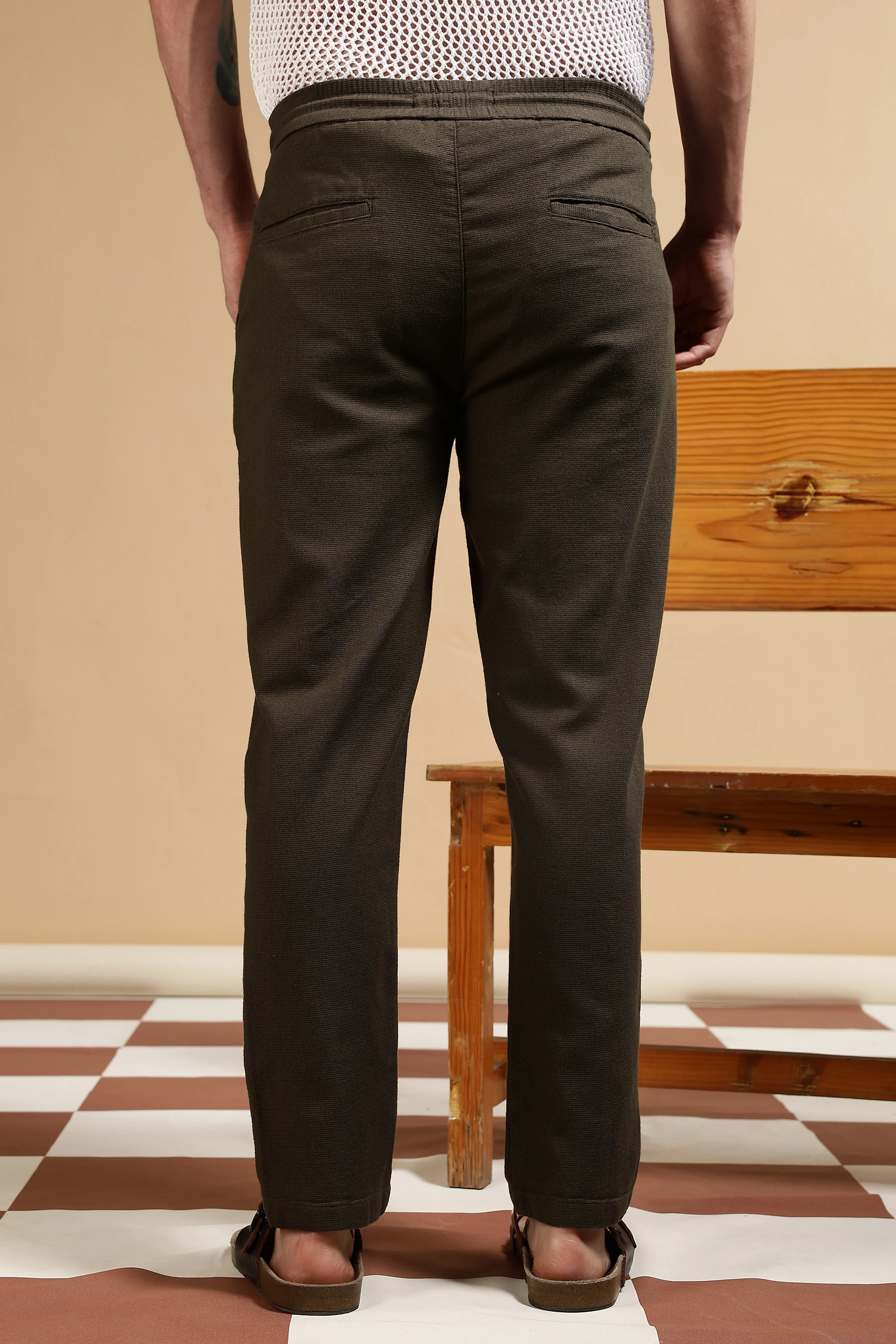 Men Grey Cotton Loose Fit Drawcord Pants - Image 5