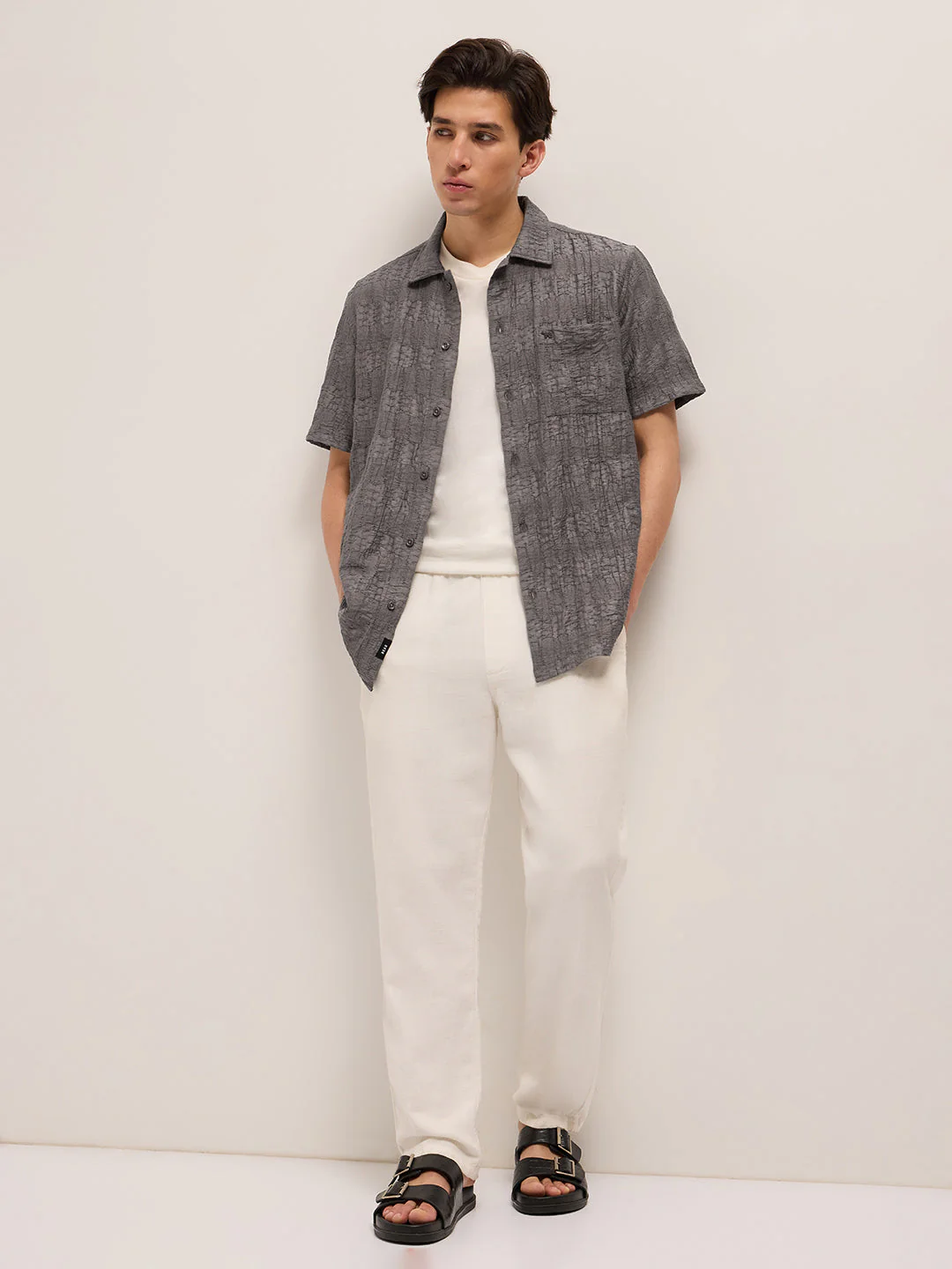 Men Grey Crinkle Textured Regular Fit Half-Sleeve Casual Shirt - Image 4