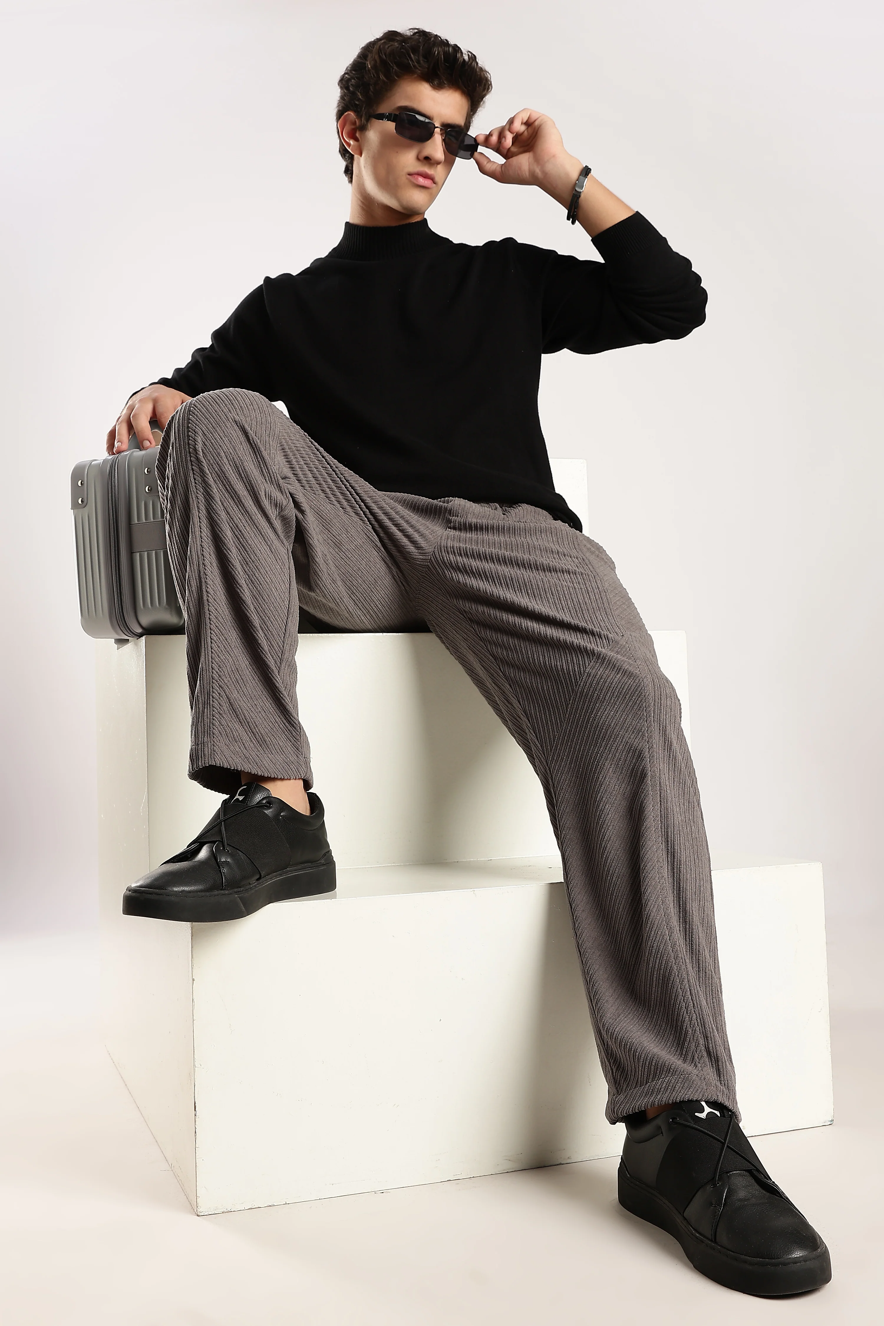 Men Grey Textured Drawcord Trousers - Image 11