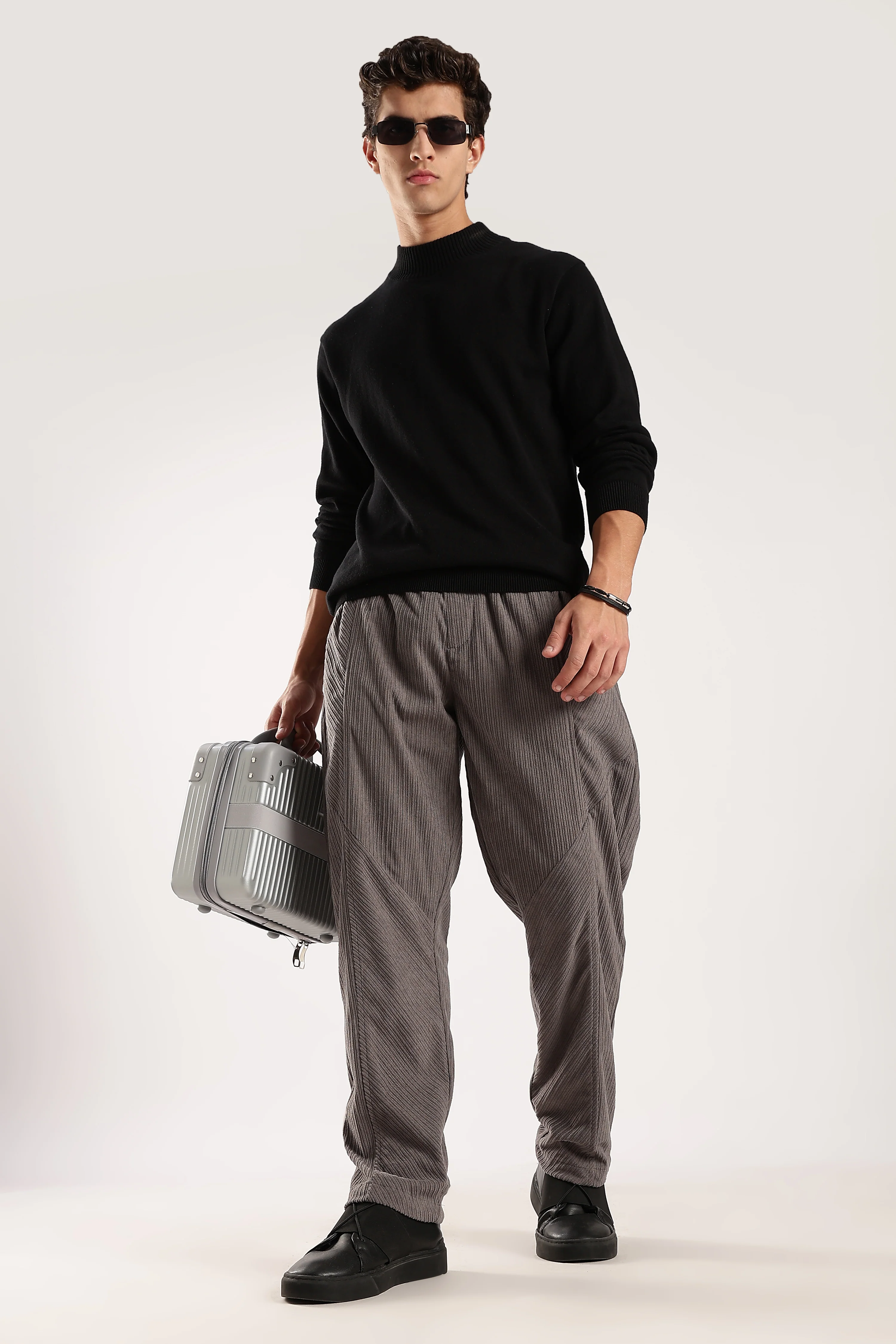 Men Grey Textured Drawcord Trousers - Image 2