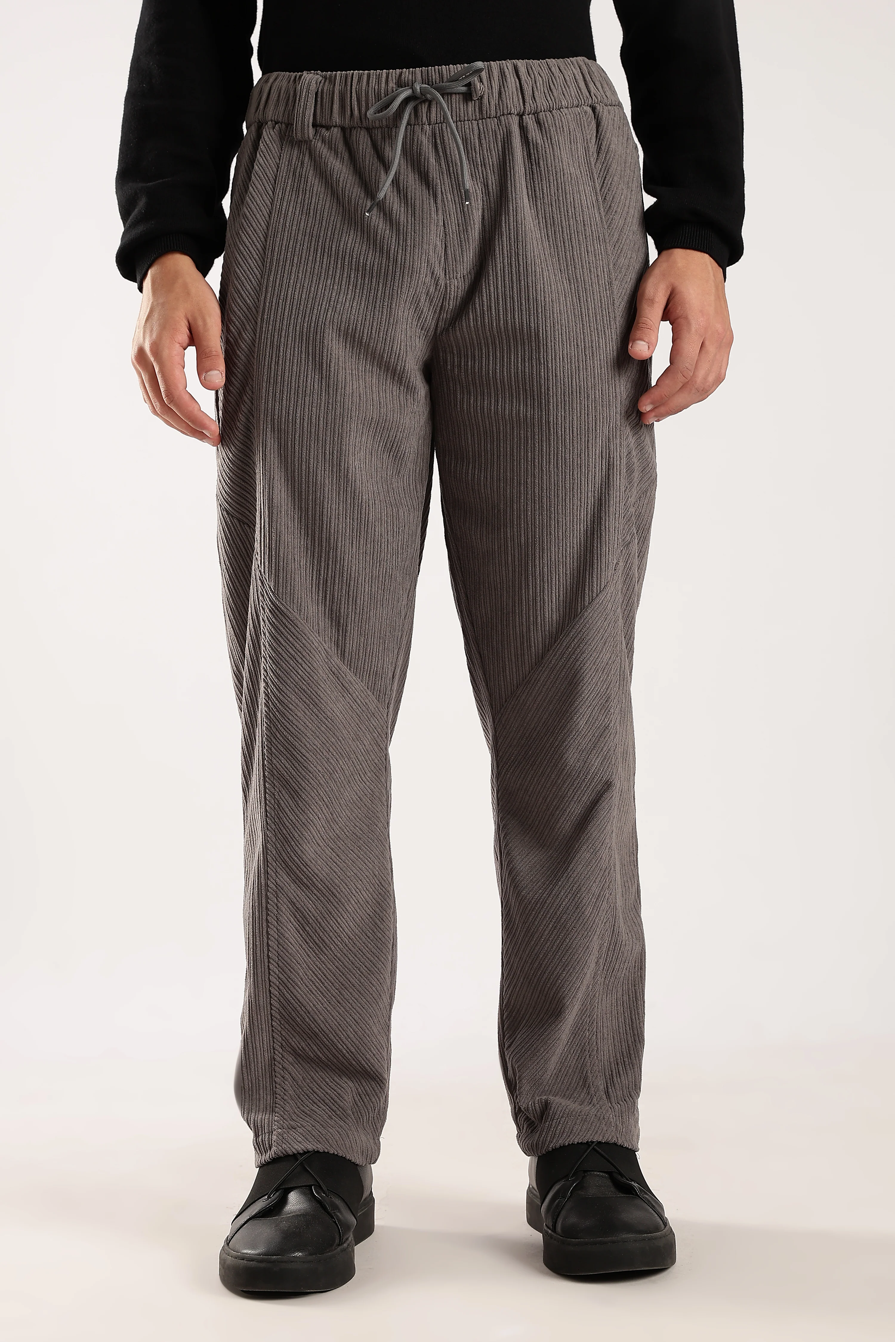 Men Grey Textured Drawcord Trousers - Image 6